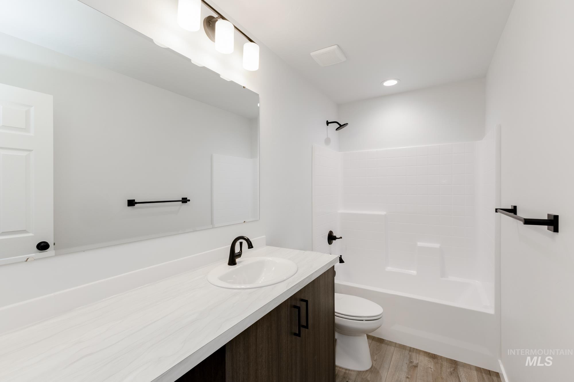 7155 E Shields Dr, Nampa, Idaho 83687, 3 Bedrooms, 2 Bathrooms, Residential For Sale, Price $409,990, 98974814