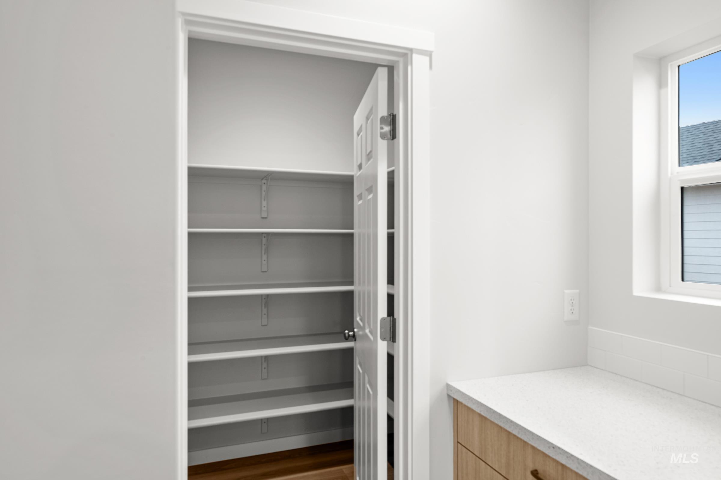 17238 N Swan Springs Pl, Nampa, Idaho 83687, 4 Bedrooms, 4 Bathrooms, Residential For Sale, Price $734,990, 98974815