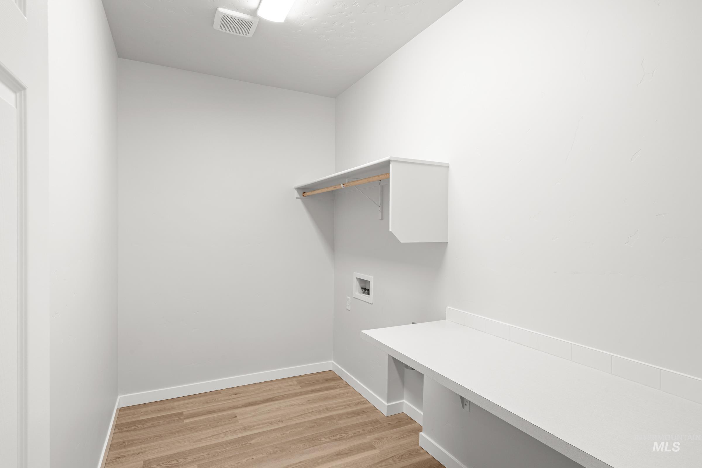 17238 N Swan Springs Pl, Nampa, Idaho 83687, 4 Bedrooms, 4 Bathrooms, Residential For Sale, Price $734,990, 98974815