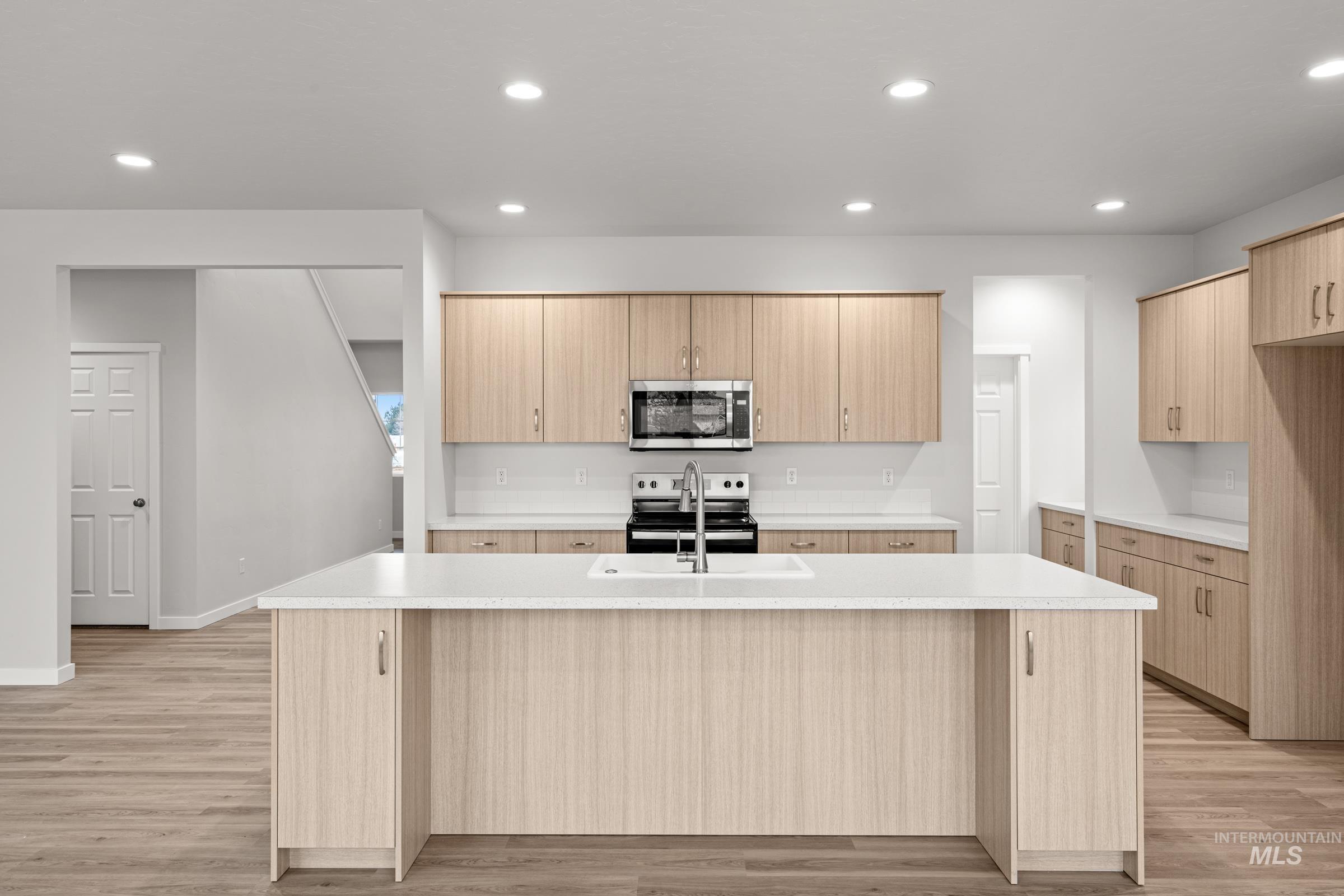 17238 N Swan Springs Pl, Nampa, Idaho 83687, 4 Bedrooms, 4 Bathrooms, Residential For Sale, Price $734,990, 98974815