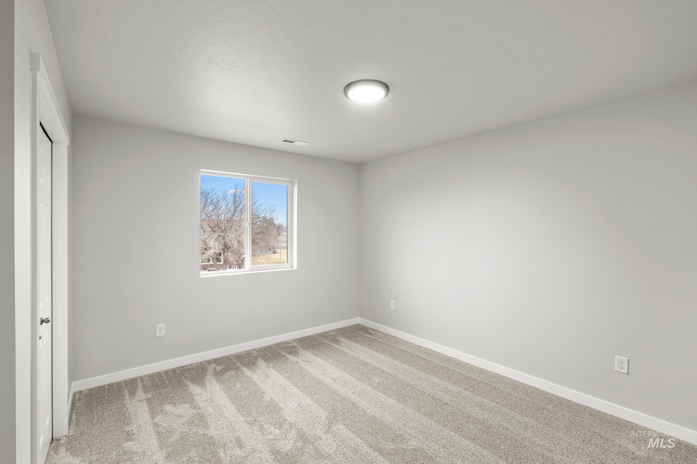 17226 N Swan Springs Pl, Nampa, Idaho 83687, 4 Bedrooms, 3 Bathrooms, Residential For Sale, Price $577,990, 98974817