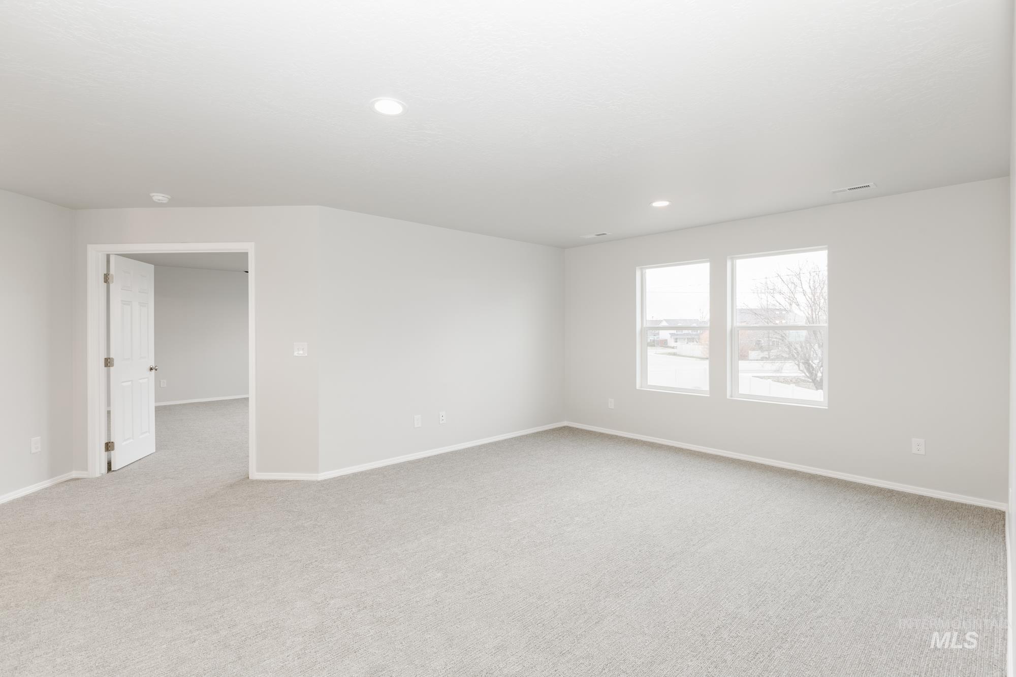 17226 N Swan Springs Pl, Nampa, Idaho 83687, 4 Bedrooms, 3 Bathrooms, Residential For Sale, Price $577,990,MLS 98974817