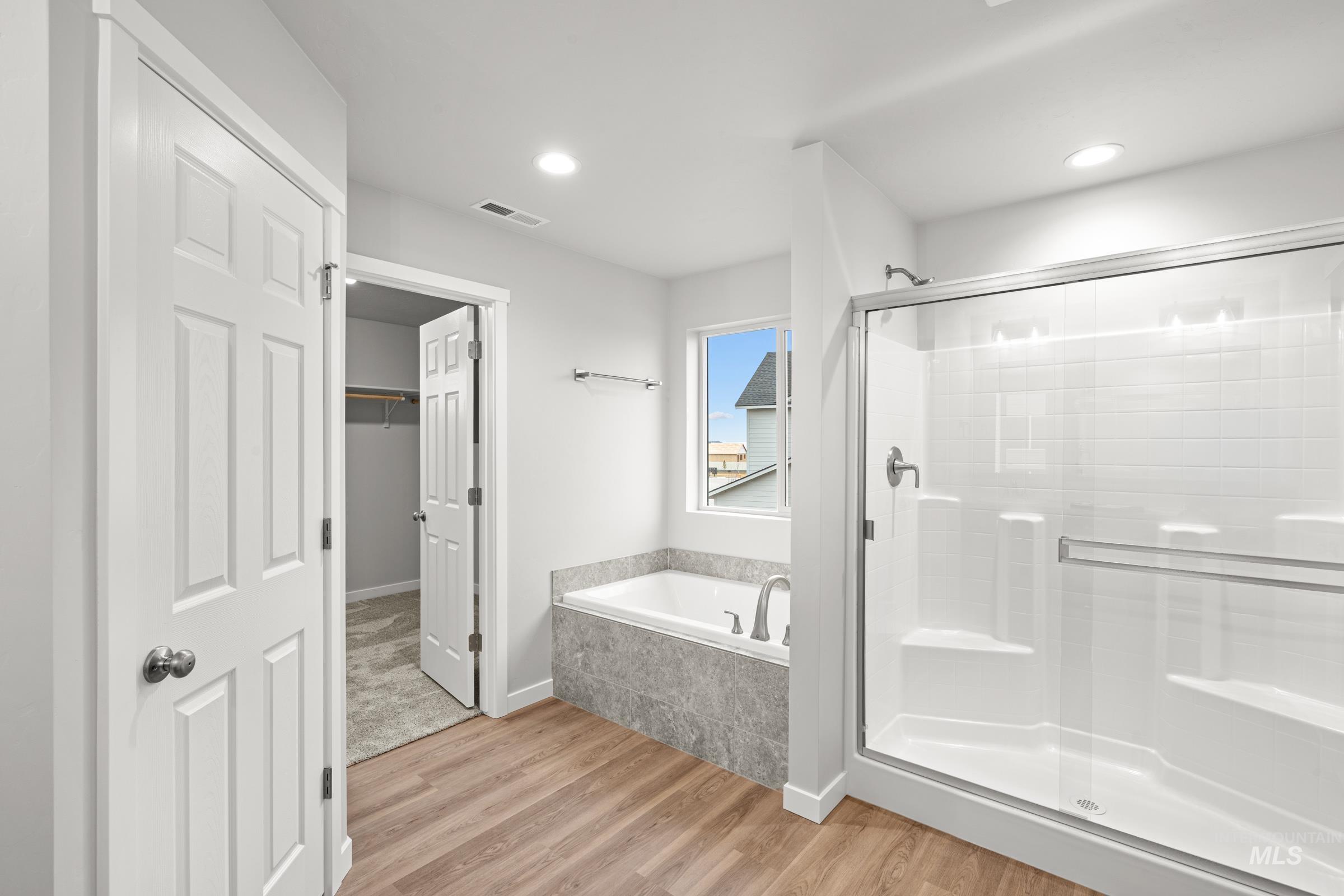 17226 N Swan Springs Pl, Nampa, Idaho 83687, 4 Bedrooms, 3 Bathrooms, Residential For Sale, Price $577,990, 98974817