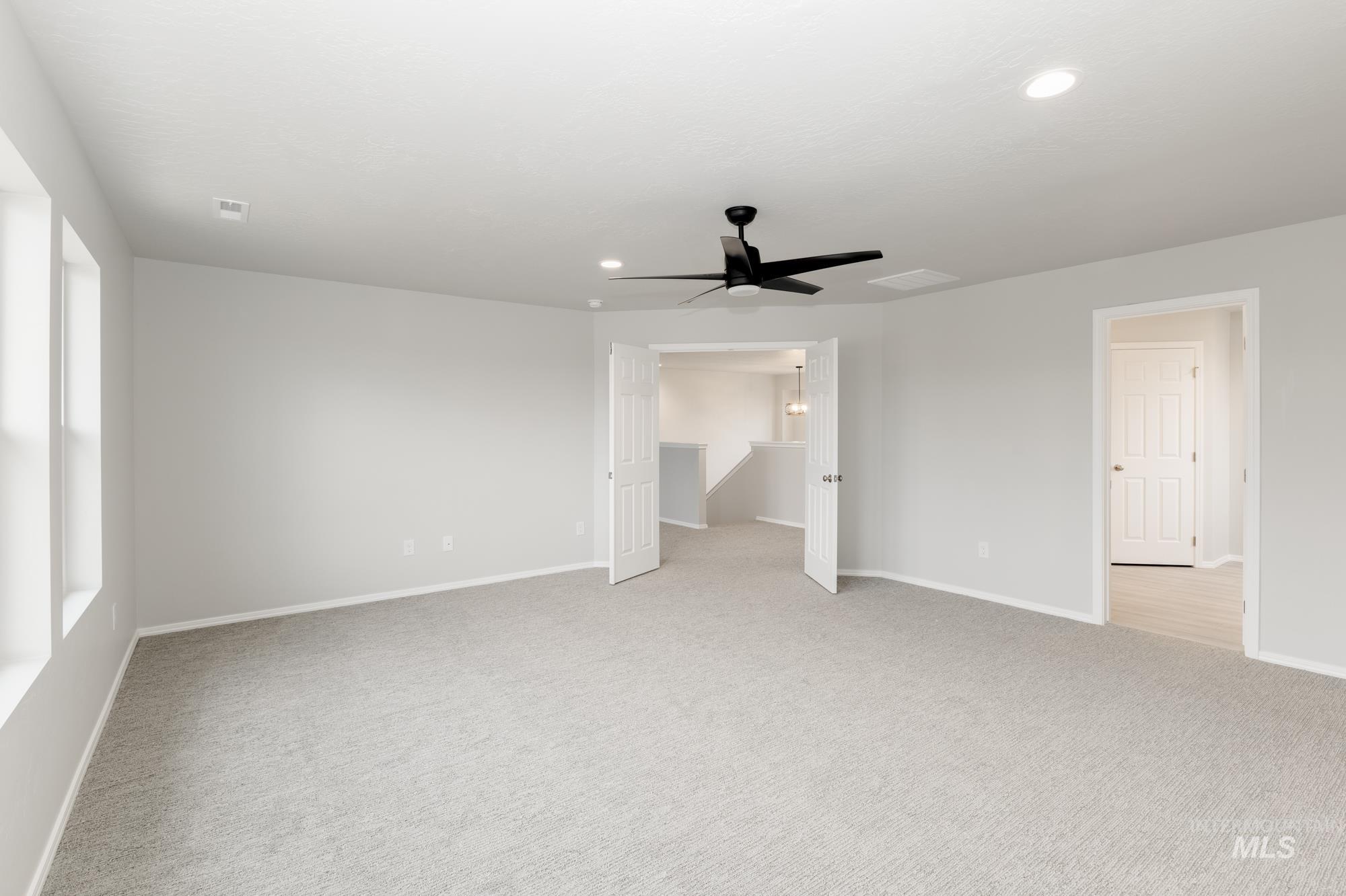 17226 N Swan Springs Pl, Nampa, Idaho 83687, 4 Bedrooms, 3 Bathrooms, Residential For Sale, Price $577,990,MLS 98974817