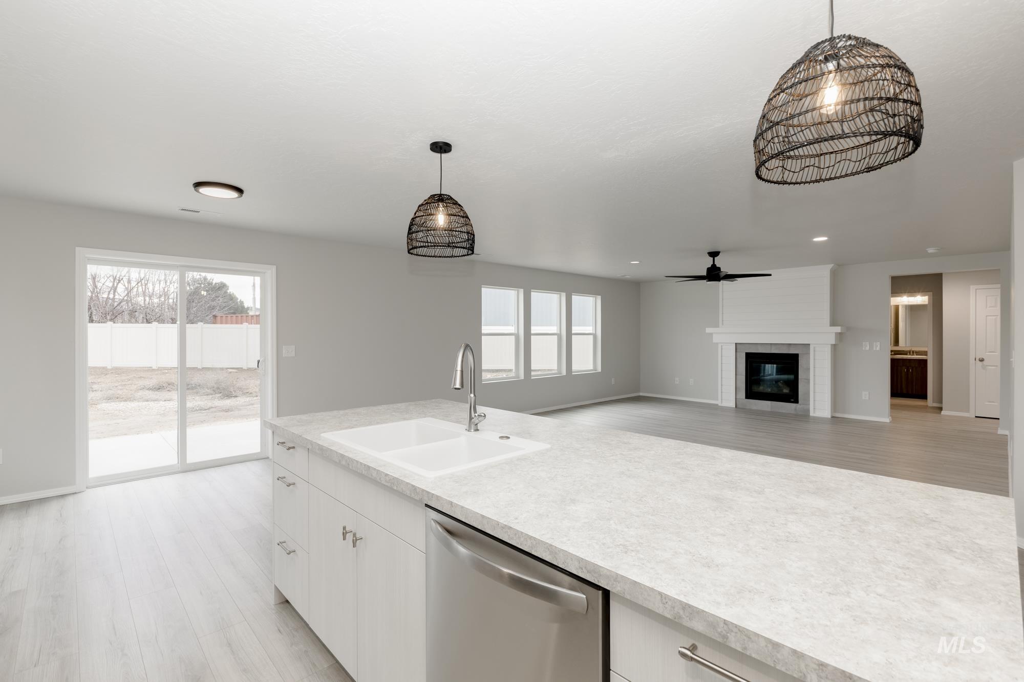 17226 N Swan Springs Pl, Nampa, Idaho 83687, 4 Bedrooms, 3 Bathrooms, Residential For Sale, Price $577,990,MLS 98974817