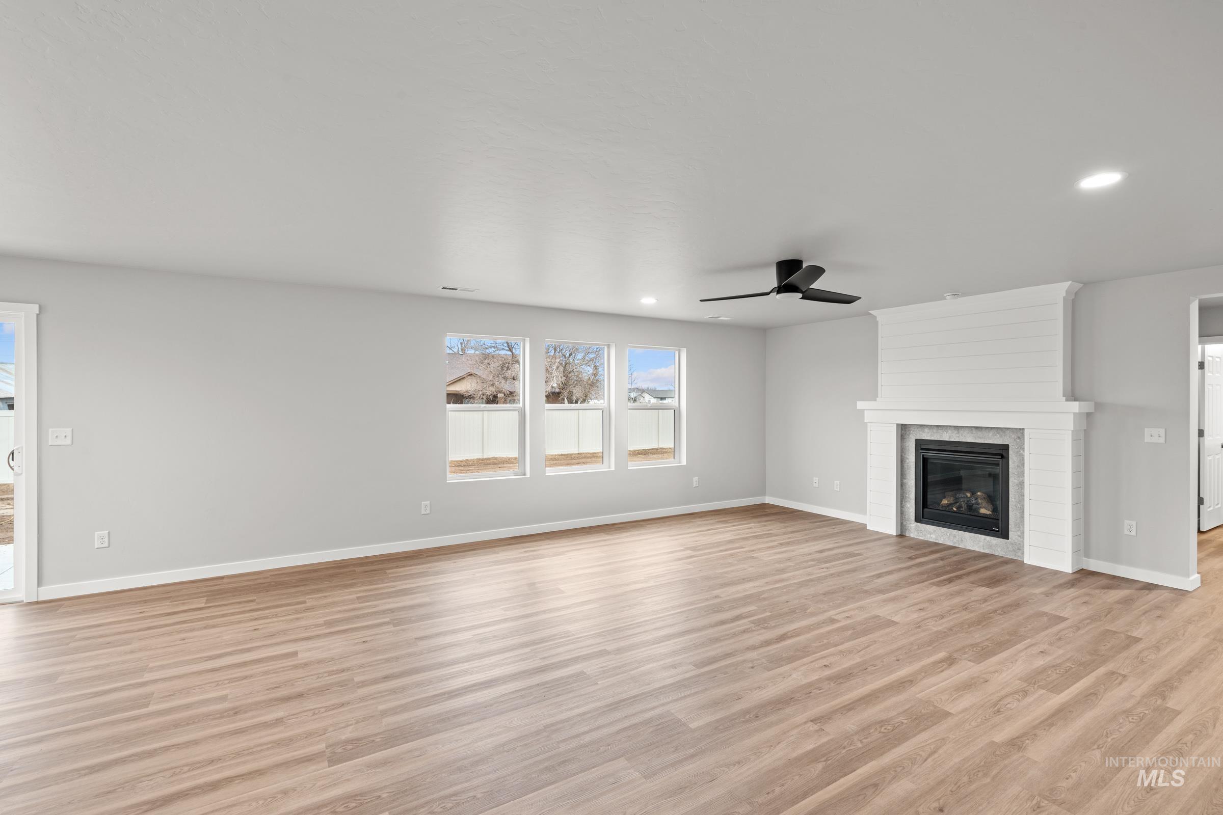 17226 N Swan Springs Pl, Nampa, Idaho 83687, 4 Bedrooms, 3 Bathrooms, Residential For Sale, Price $577,990, 98974817