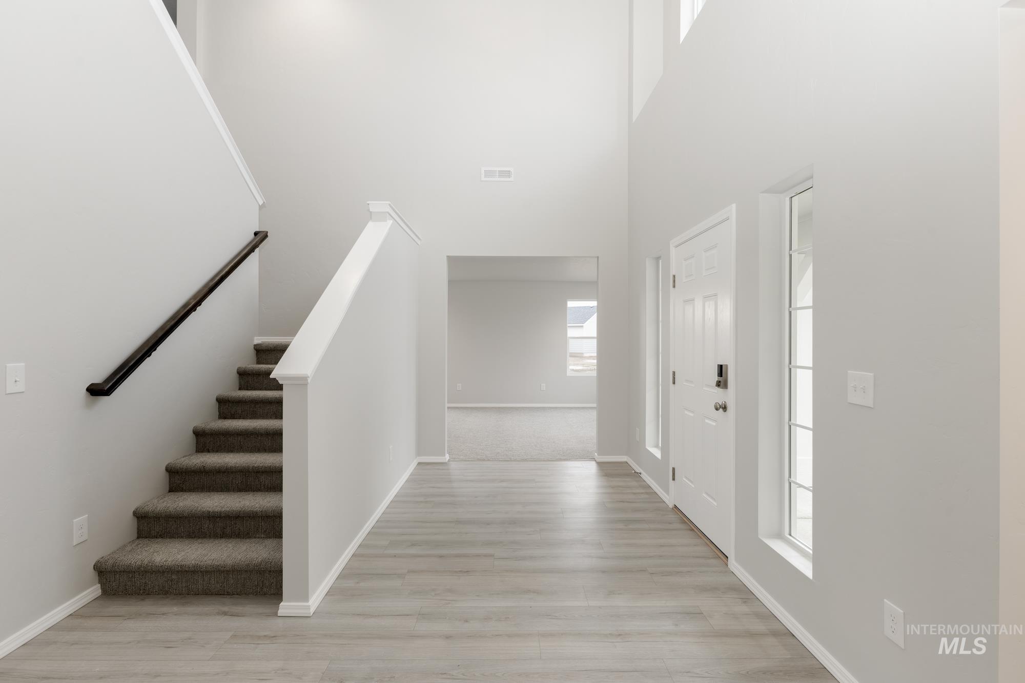 17226 N Swan Springs Pl, Nampa, Idaho 83687, 4 Bedrooms, 3 Bathrooms, Residential For Sale, Price $577,990,MLS 98974817