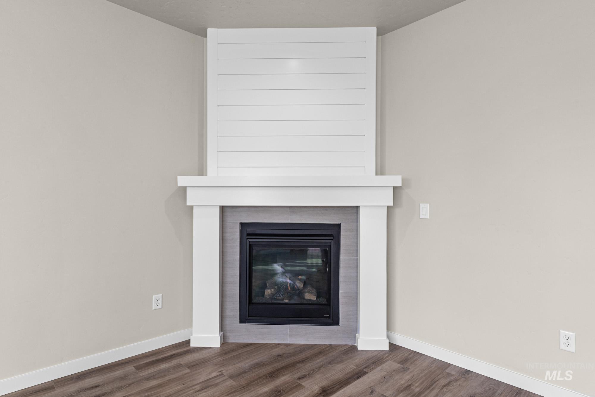 17214 N Swan Springs Pl, Nampa, Idaho 83687, 4 Bedrooms, 3.5 Bathrooms, Residential For Sale, Price $569,990,MLS 98974818