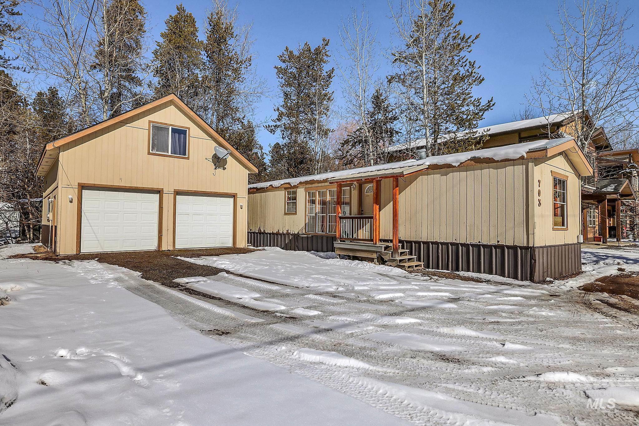 703 Wooley Ave, McCall, Idaho 83638, 3 Bedrooms, 3 Bathrooms, Residential For Sale, Price $449,000, 98974820
