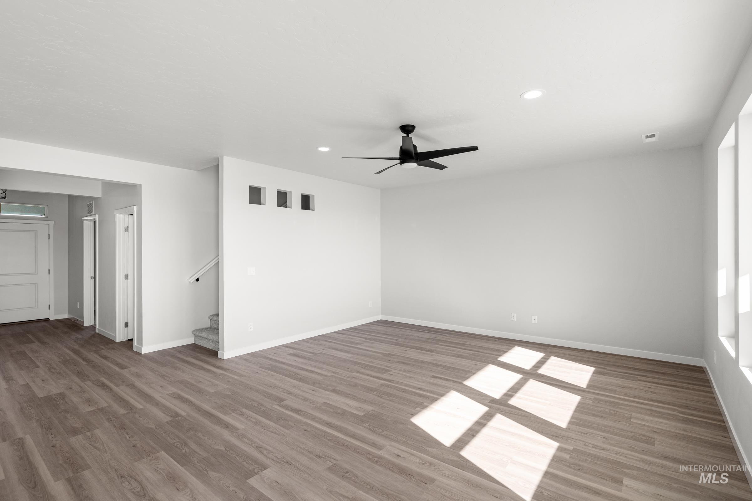 1641 Dyer St, Middleton, Idaho 83644, 4 Bedrooms, 2.5 Bathrooms, Residential For Sale, Price $589,990, 98974821