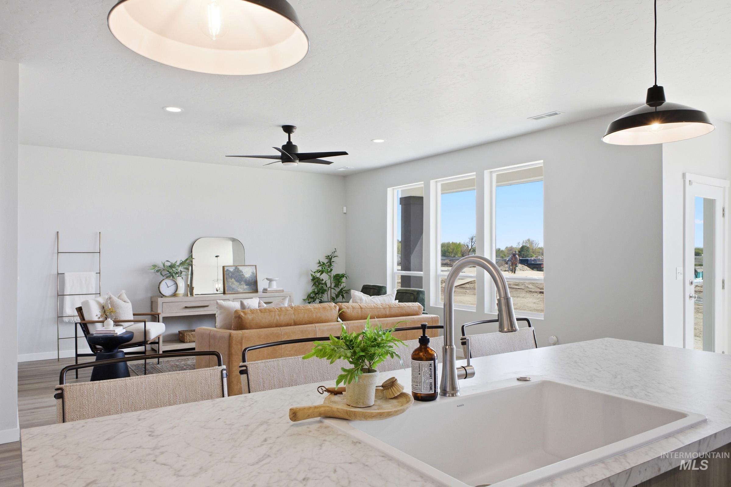 1641 Dyer St, Middleton, Idaho 83644, 4 Bedrooms, 2.5 Bathrooms, Residential For Sale, Price $589,990,MLS 98974821