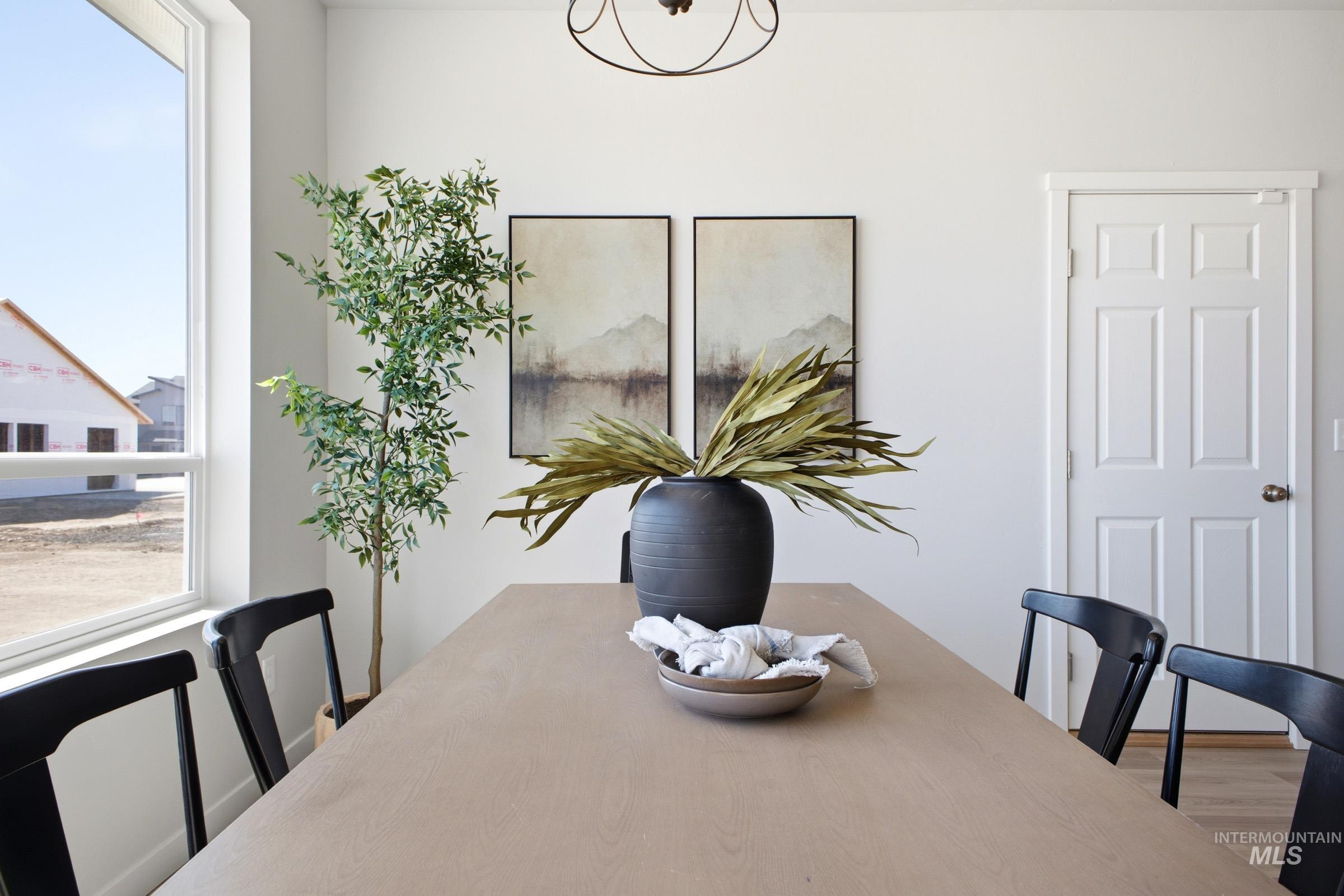 1641 Dyer St, Middleton, Idaho 83644, 4 Bedrooms, 2.5 Bathrooms, Residential For Sale, Price $589,990,MLS 98974821