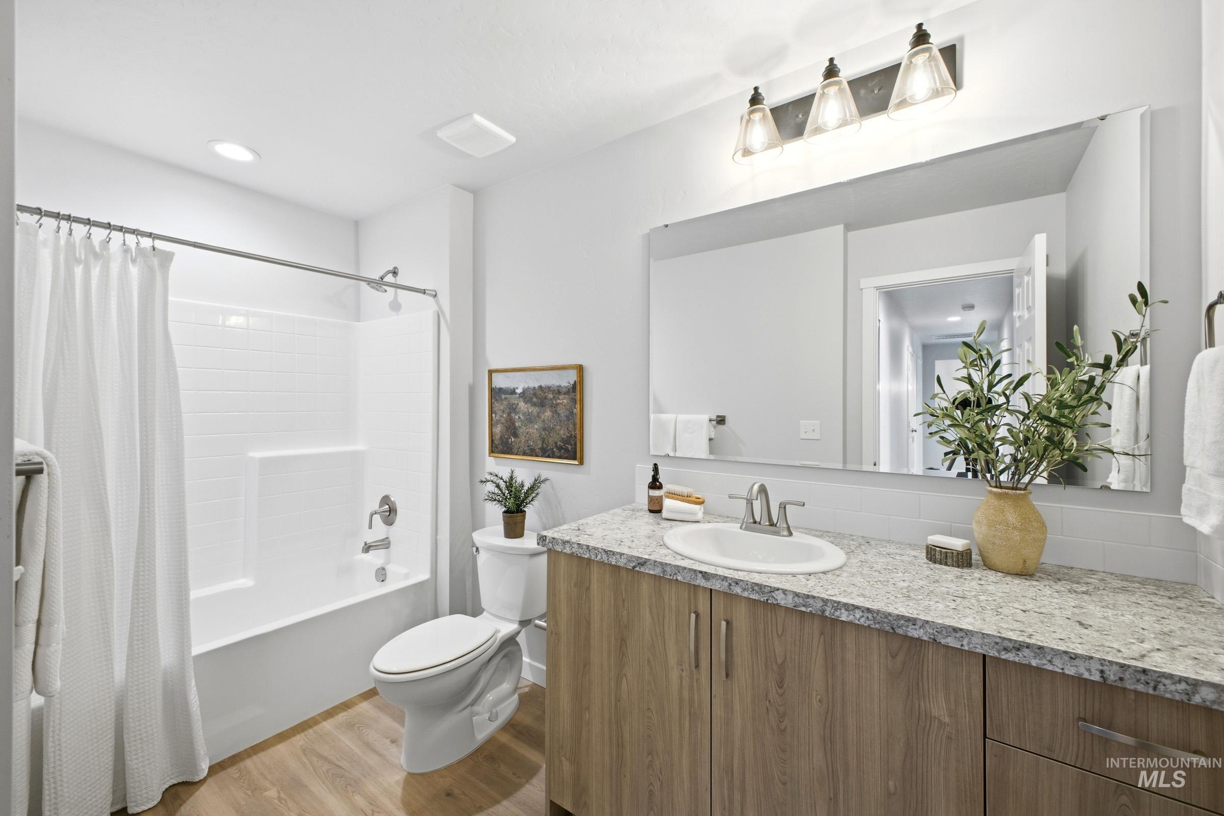 1641 Dyer St, Middleton, Idaho 83644, 4 Bedrooms, 2.5 Bathrooms, Residential For Sale, Price $589,990,MLS 98974821