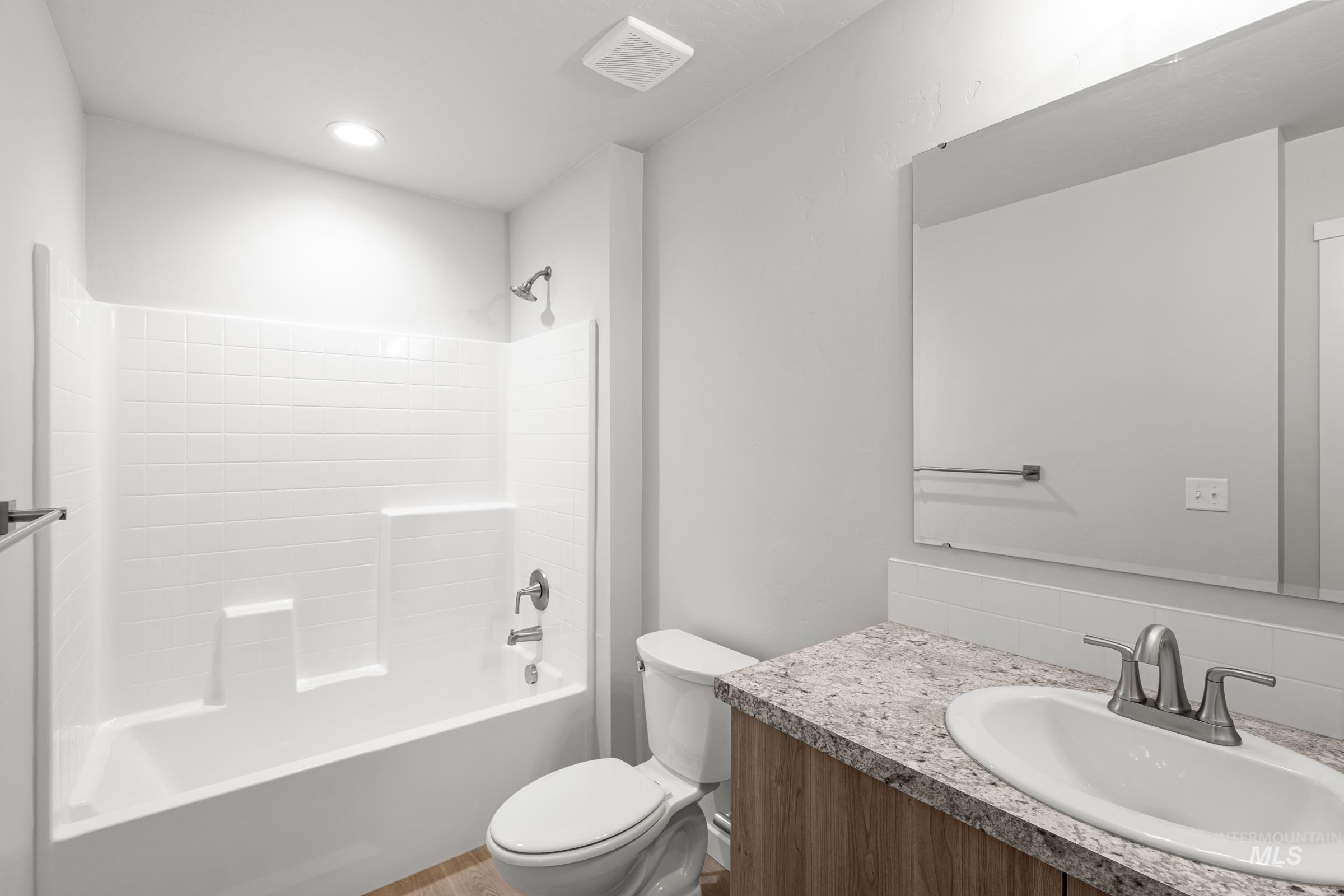 1641 Dyer St, Middleton, Idaho 83644, 4 Bedrooms, 2.5 Bathrooms, Residential For Sale, Price $589,990, 98974821