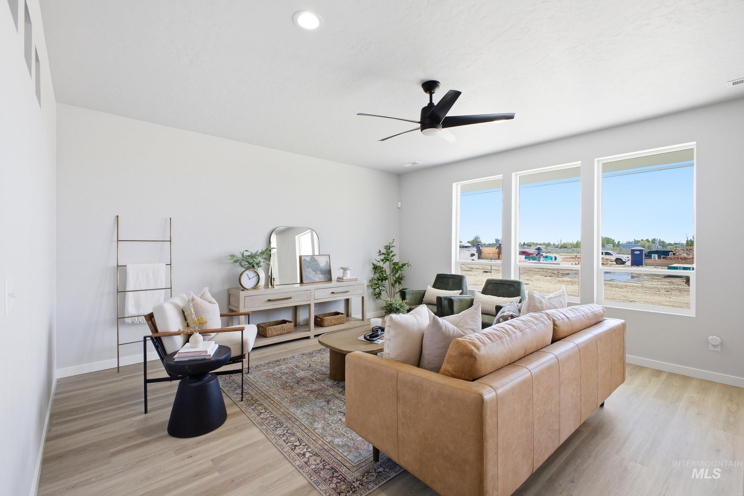 1641 Dyer St, Middleton, Idaho 83644, 4 Bedrooms, 2.5 Bathrooms, Residential For Sale, Price $589,990,MLS 98974821