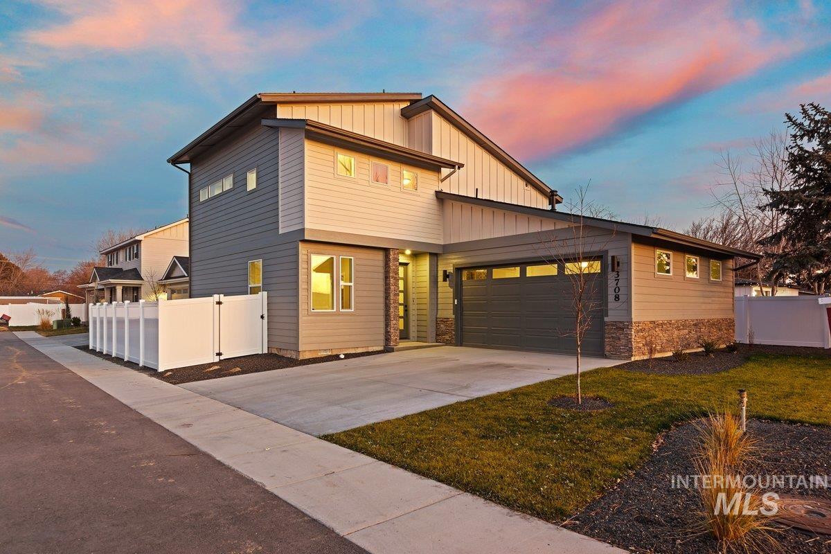 3752 Jackie Lane, Boise, Idaho 83704, 3 Bedrooms, 2.5 Bathrooms, Residential For Sale, Price $573,500, 98974822