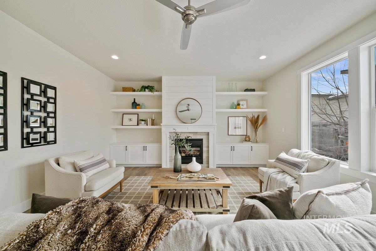 3752 Jackie Lane, Boise, Idaho 83704, 3 Bedrooms, 2.5 Bathrooms, Residential For Sale, Price $573,500,MLS 98974822