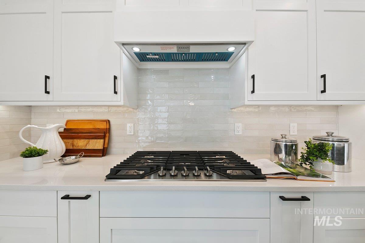 3752 Jackie Lane, Boise, Idaho 83704, 3 Bedrooms, 2.5 Bathrooms, Residential For Sale, Price $573,500,MLS 98974822