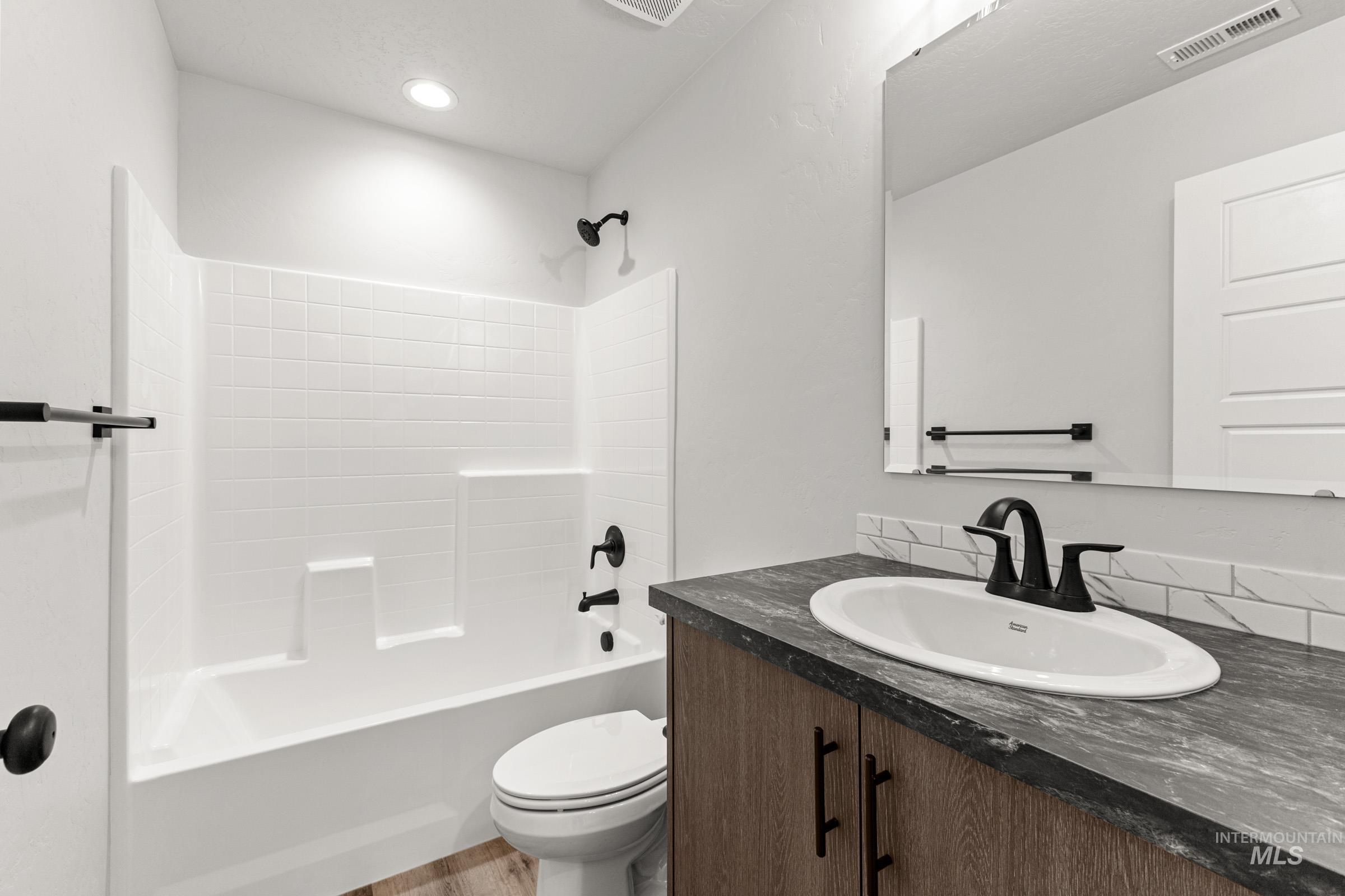 5456 S Bittercreek Ave, Meridian, Idaho 83642, 3 Bedrooms, 2 Bathrooms, Residential For Sale, Price $404,990, 98974823