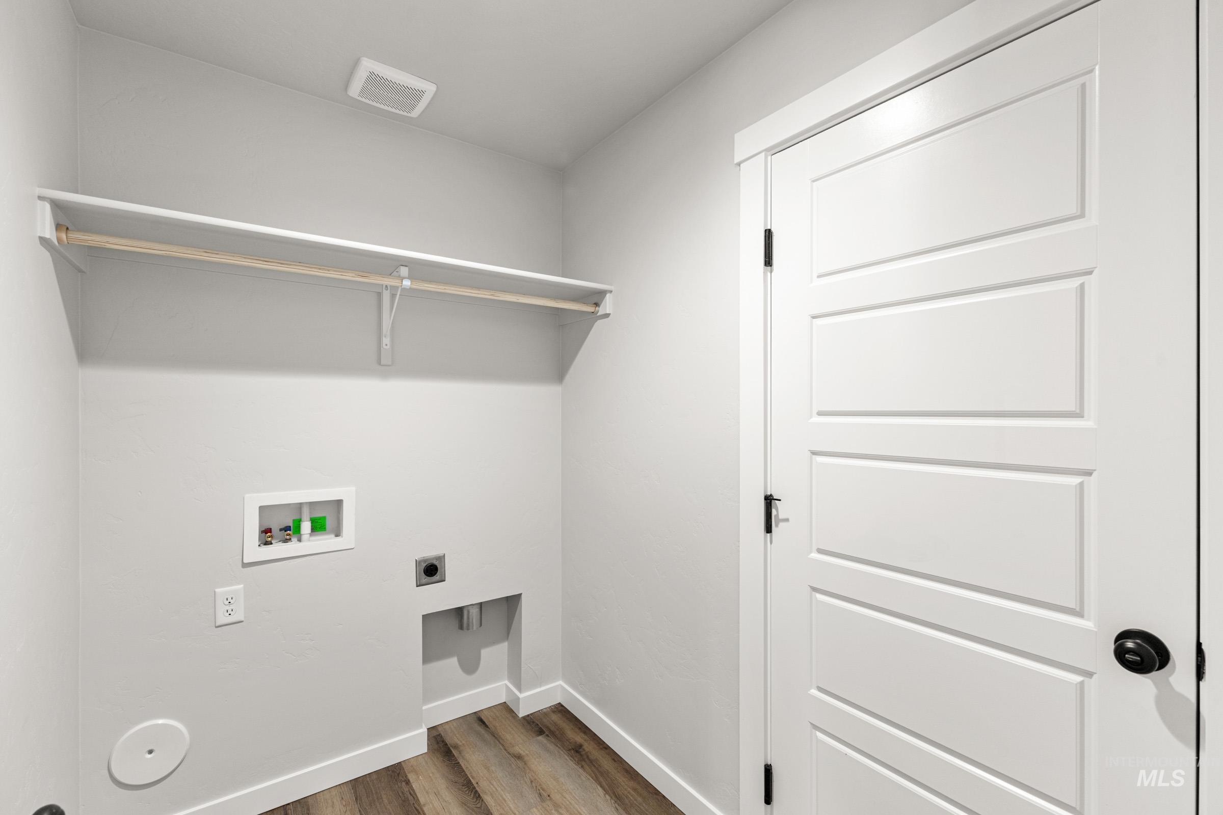 5456 S Bittercreek Ave, Meridian, Idaho 83642, 3 Bedrooms, 2 Bathrooms, Residential For Sale, Price $404,990, 98974823