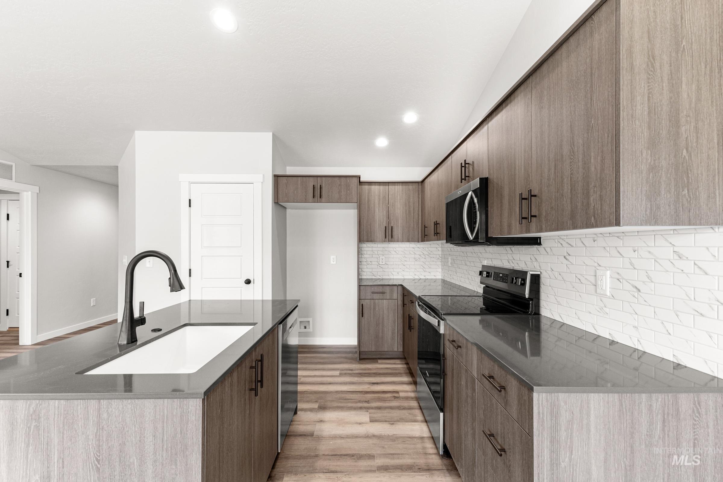 5456 S Bittercreek Ave, Meridian, Idaho 83642, 3 Bedrooms, 2 Bathrooms, Residential For Sale, Price $404,990, 98974823