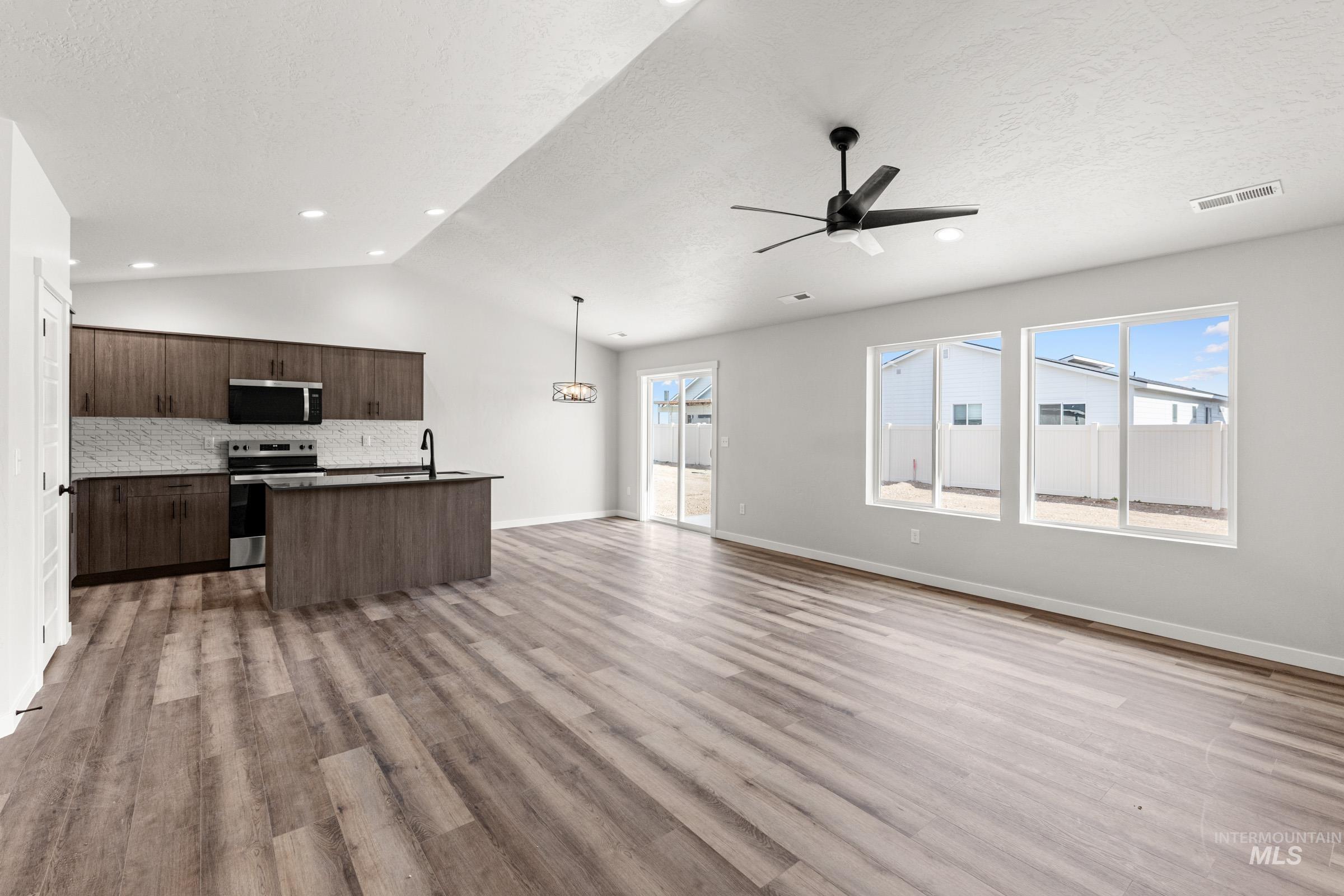 5456 S Bittercreek Ave, Meridian, Idaho 83642, 3 Bedrooms, 2 Bathrooms, Residential For Sale, Price $404,990, 98974823