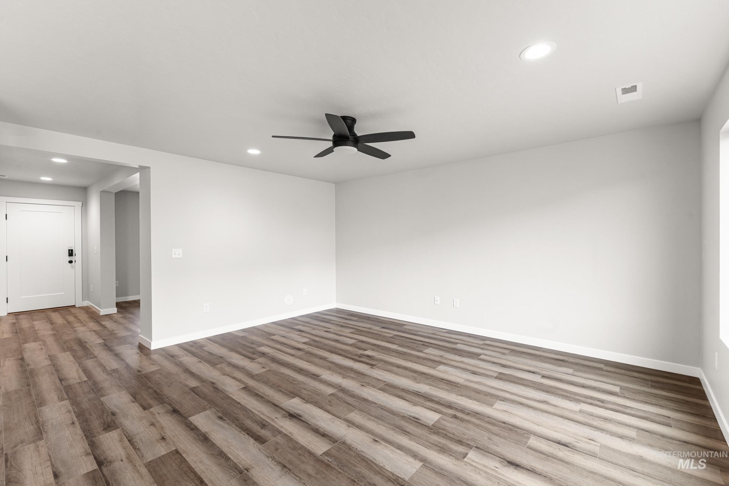 5408 S Desert Cactus Ave, Meridian, Idaho 83642, 4 Bedrooms, 2.5 Bathrooms, Residential For Sale, Price $479,990, 98974825