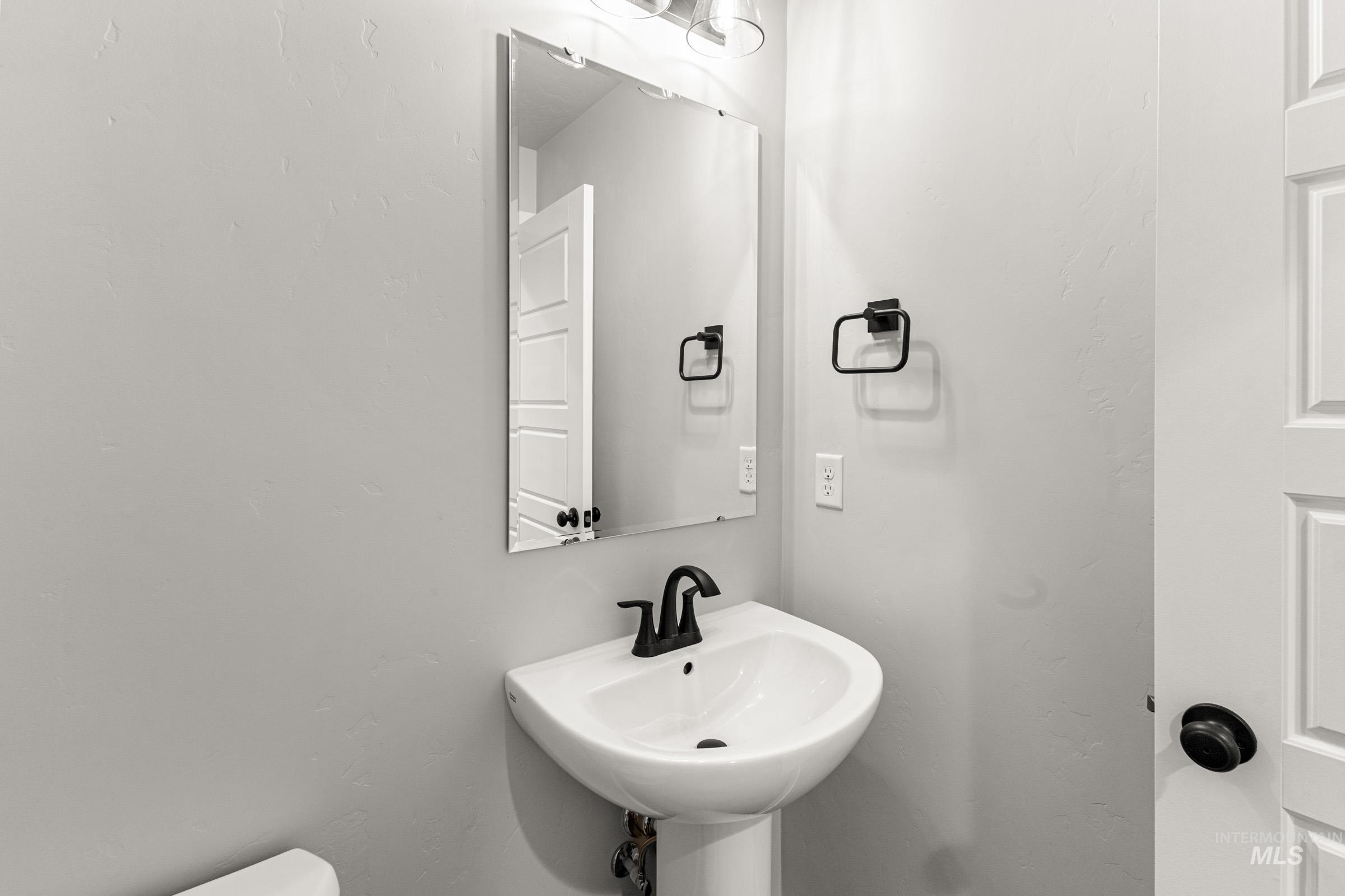 5408 S Desert Cactus Ave, Meridian, Idaho 83642, 4 Bedrooms, 2.5 Bathrooms, Residential For Sale, Price $479,990, 98974825