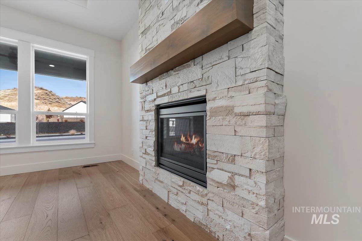 6532 E Lucy Drive, Eagle, Idaho 83629, 3 Bedrooms, 2 Bathrooms, Residential For Sale, Price $549,880, 98974827
