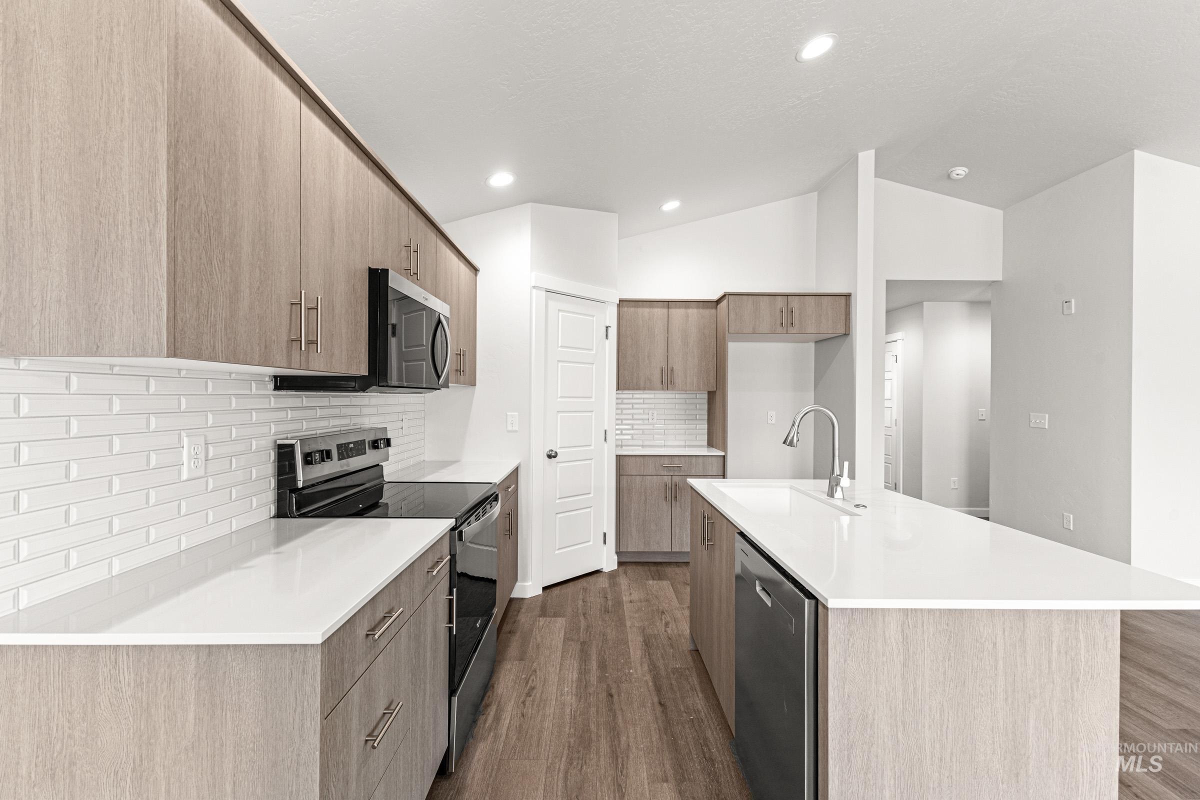 5397 S Bittercreek Ave, Meridian, Idaho 83642, 3 Bedrooms, 2 Bathrooms, Residential For Sale, Price $414,990, 98974828