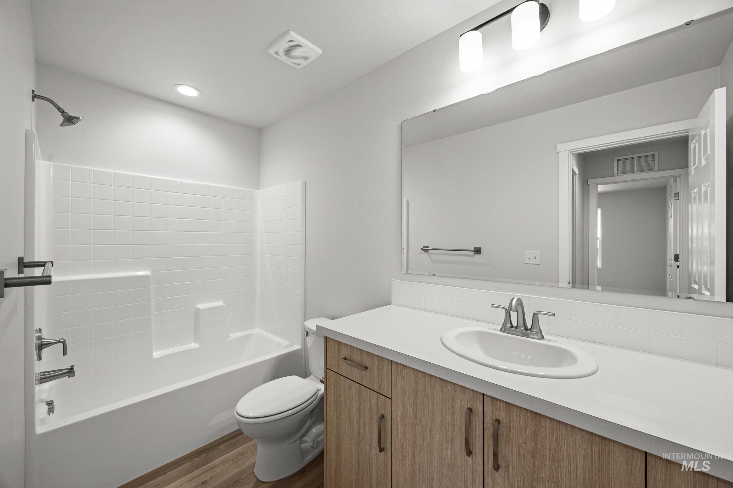 13727 Judson St, Caldwell, Idaho 83607, 5 Bedrooms, 3 Bathrooms, Residential For Sale, Price $464,990, 98974830