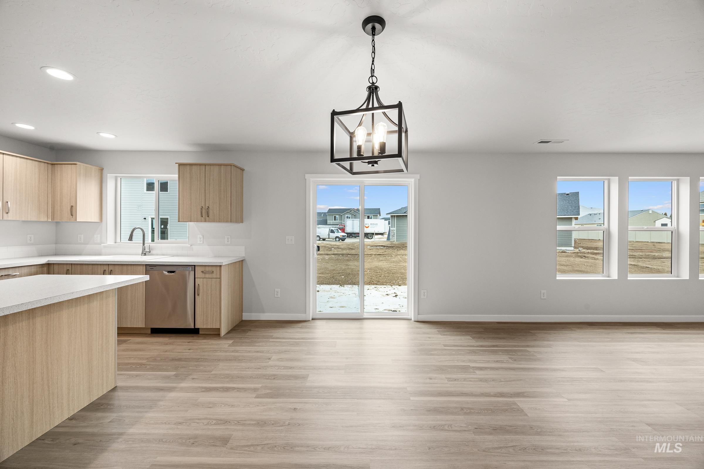 13727 Judson St, Caldwell, Idaho 83607, 5 Bedrooms, 3 Bathrooms, Residential For Sale, Price $464,990, 98974830