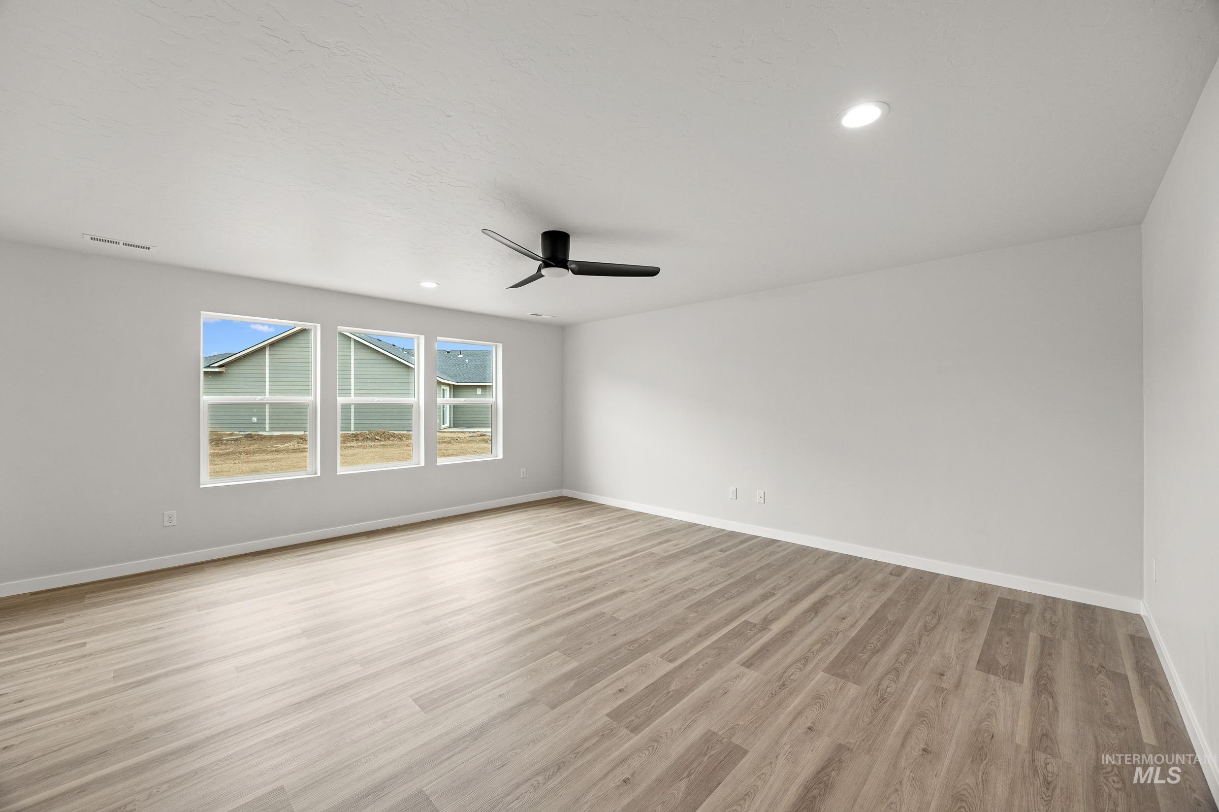 13727 Judson St, Caldwell, Idaho 83607, 5 Bedrooms, 3 Bathrooms, Residential For Sale, Price $464,990, 98974830