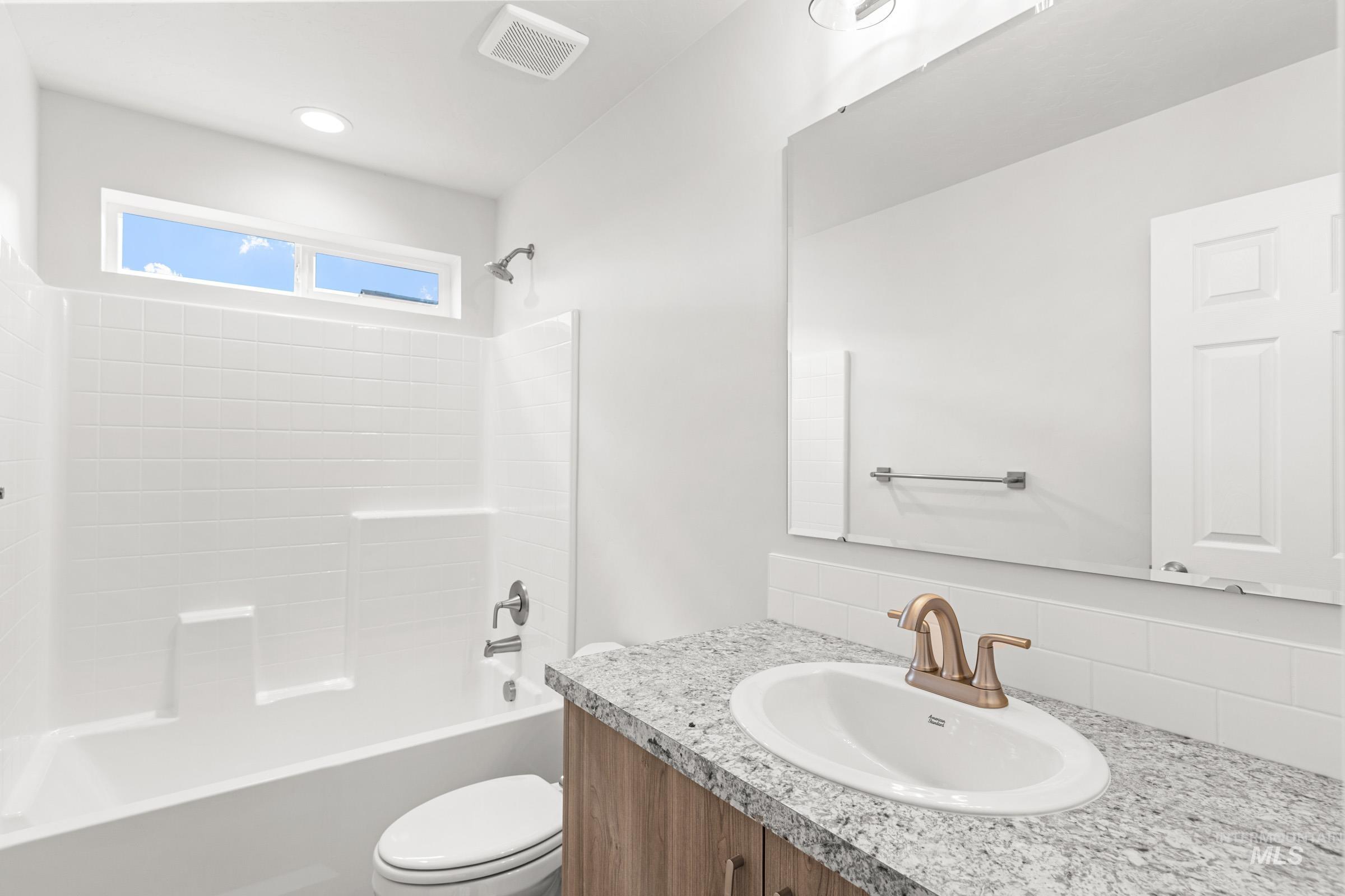 21 S Sweetgrass Pl, Nampa, Idaho 83651, 3 Bedrooms, 2.5 Bathrooms, Residential For Sale, Price $403,990, 98974832