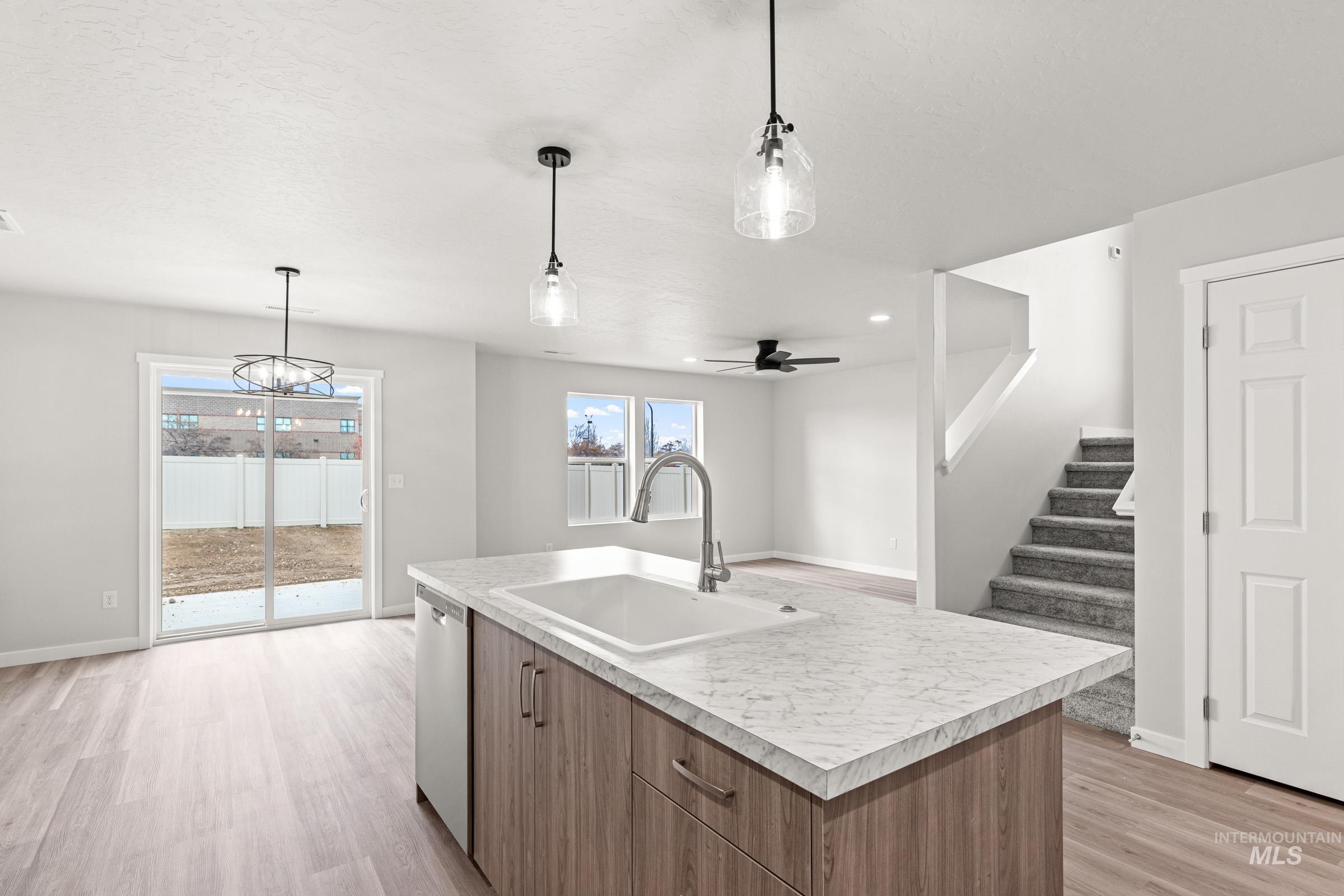 21 S Sweetgrass Pl, Nampa, Idaho 83651, 3 Bedrooms, 2.5 Bathrooms, Residential For Sale, Price $403,990, 98974832