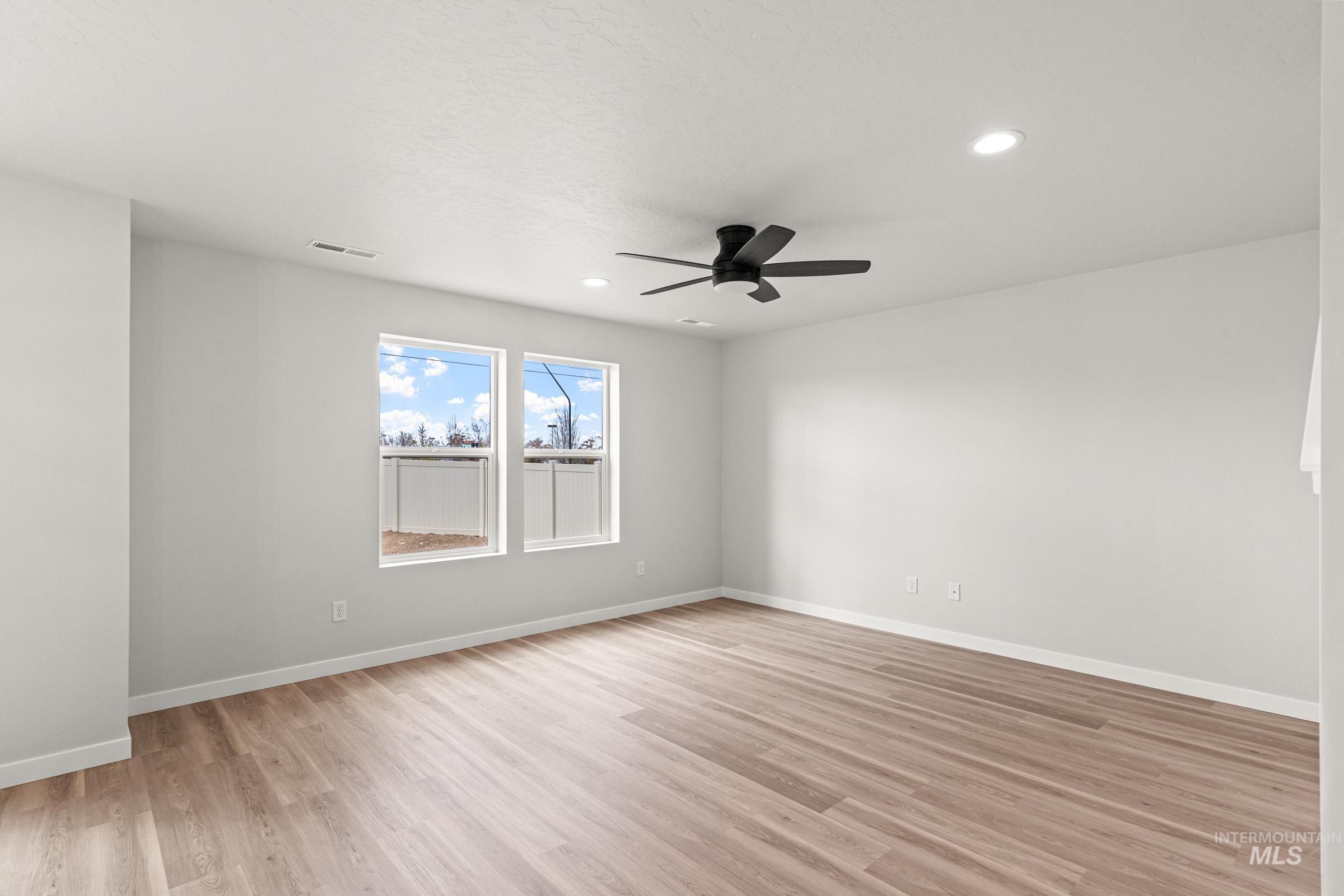 21 S Sweetgrass Pl, Nampa, Idaho 83651, 3 Bedrooms, 2.5 Bathrooms, Residential For Sale, Price $403,990, 98974832