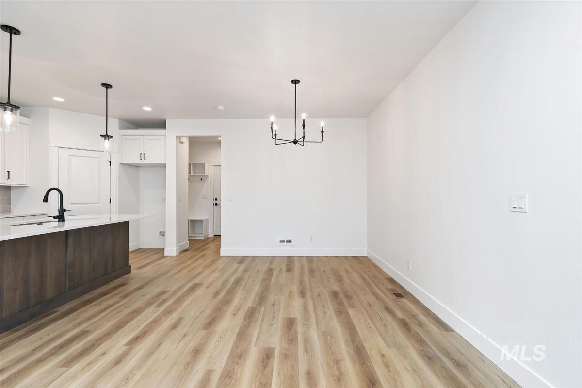 736 S Calhoun Ln, Star, Idaho 83669, 3 Bedrooms, 2.5 Bathrooms, Residential For Sale, Price $399,880,MLS 98974833