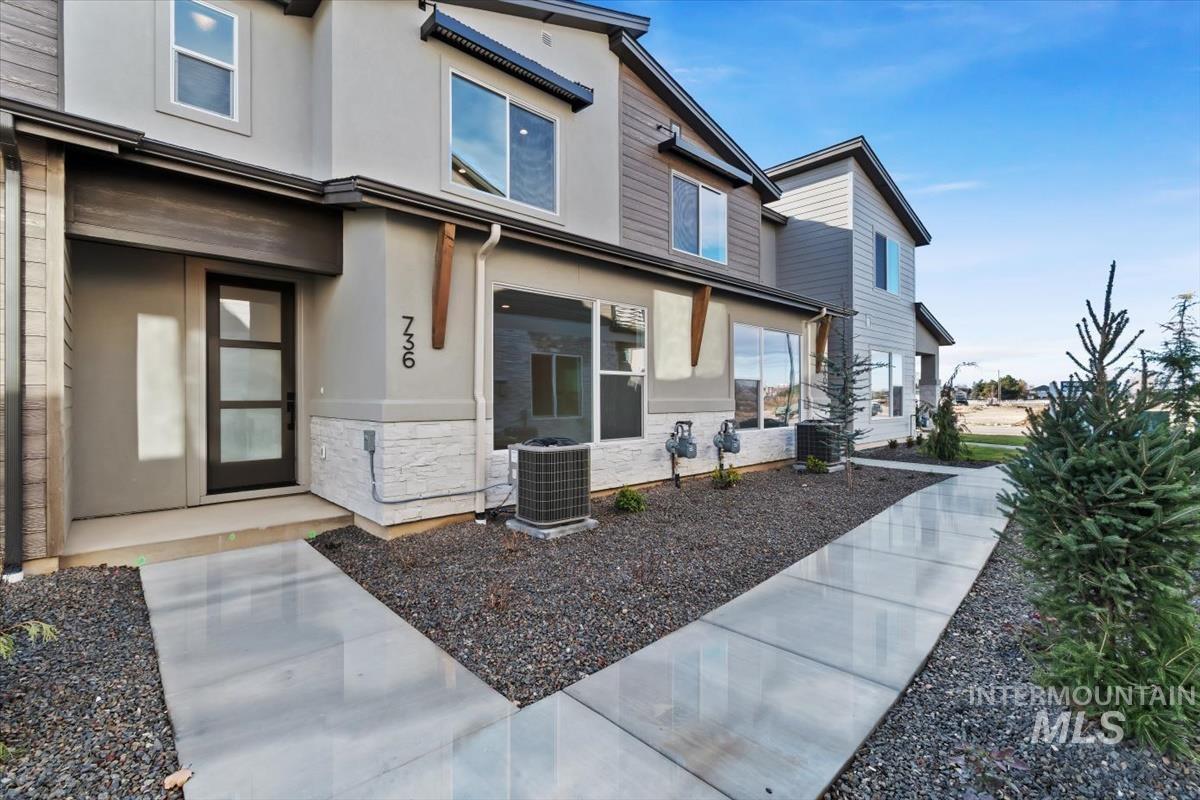 736 S Calhoun Ln, Star, Idaho 83669, 3 Bedrooms, 2.5 Bathrooms, Residential For Sale, Price $399,880,MLS 98974833