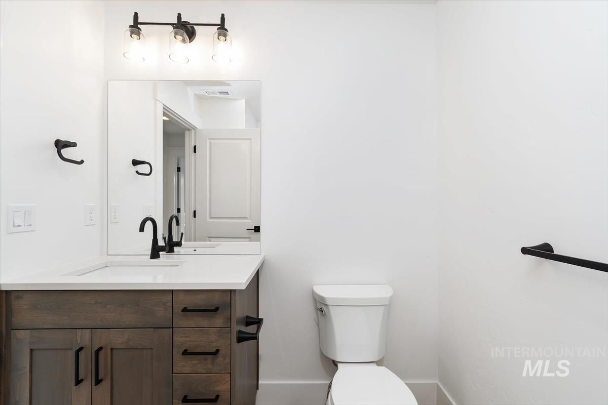 736 S Calhoun Ln, Star, Idaho 83669, 3 Bedrooms, 2.5 Bathrooms, Residential For Sale, Price $399,880,MLS 98974833