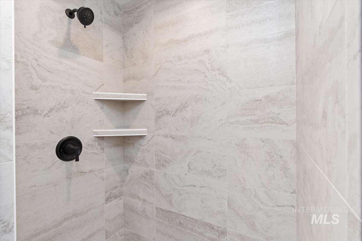 736 S Calhoun Ln, Star, Idaho 83669, 3 Bedrooms, 2.5 Bathrooms, Residential For Sale, Price $399,880,MLS 98974833