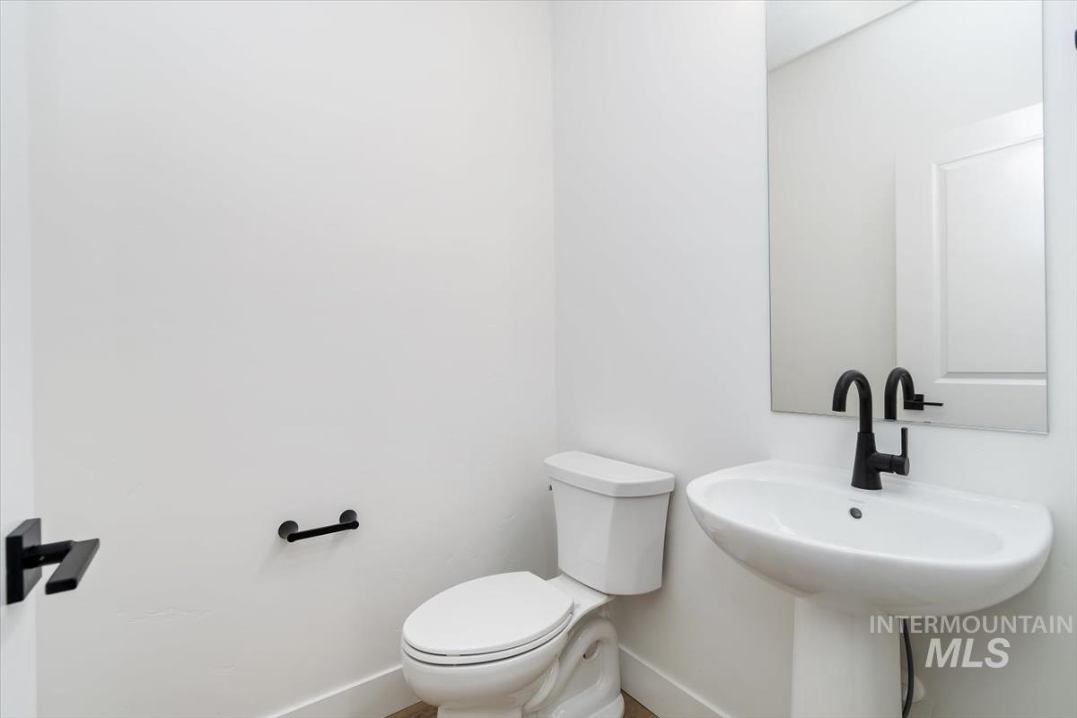 736 S Calhoun Ln, Star, Idaho 83669, 3 Bedrooms, 2.5 Bathrooms, Residential For Sale, Price $399,880,MLS 98974833