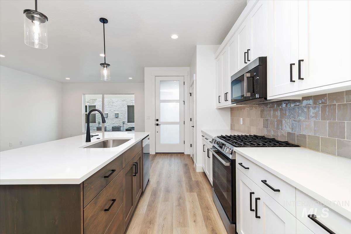 736 S Calhoun Ln, Star, Idaho 83669, 3 Bedrooms, 2.5 Bathrooms, Residential For Sale, Price $399,880,MLS 98974833