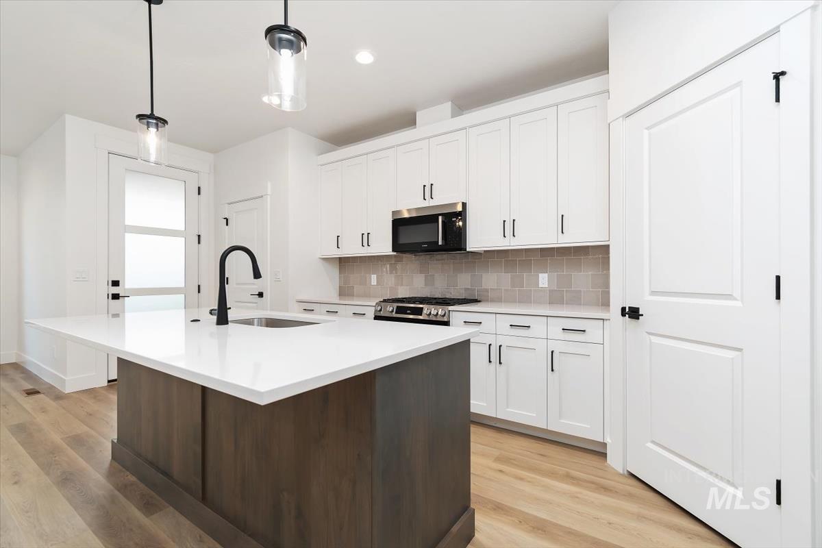 736 S Calhoun Ln, Star, Idaho 83669, 3 Bedrooms, 2.5 Bathrooms, Residential For Sale, Price $399,880,MLS 98974833