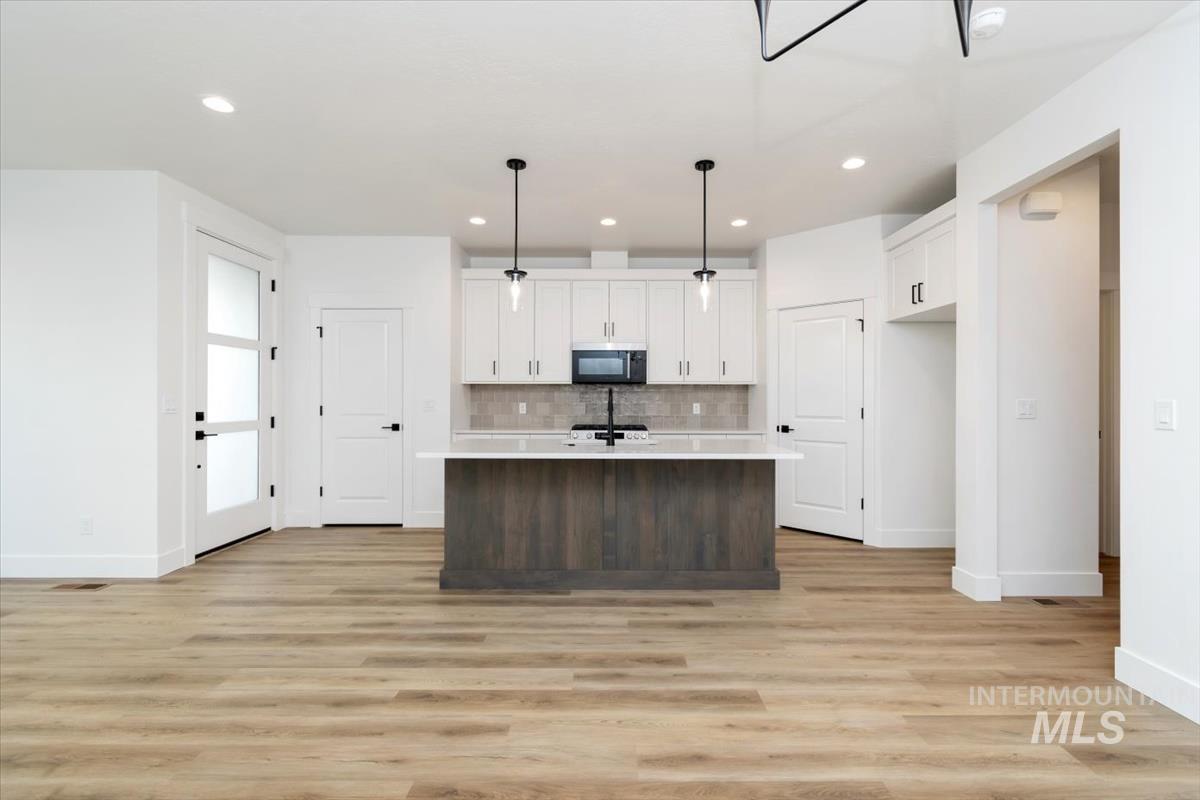 736 S Calhoun Ln, Star, Idaho 83669, 3 Bedrooms, 2.5 Bathrooms, Residential For Sale, Price $399,880,MLS 98974833