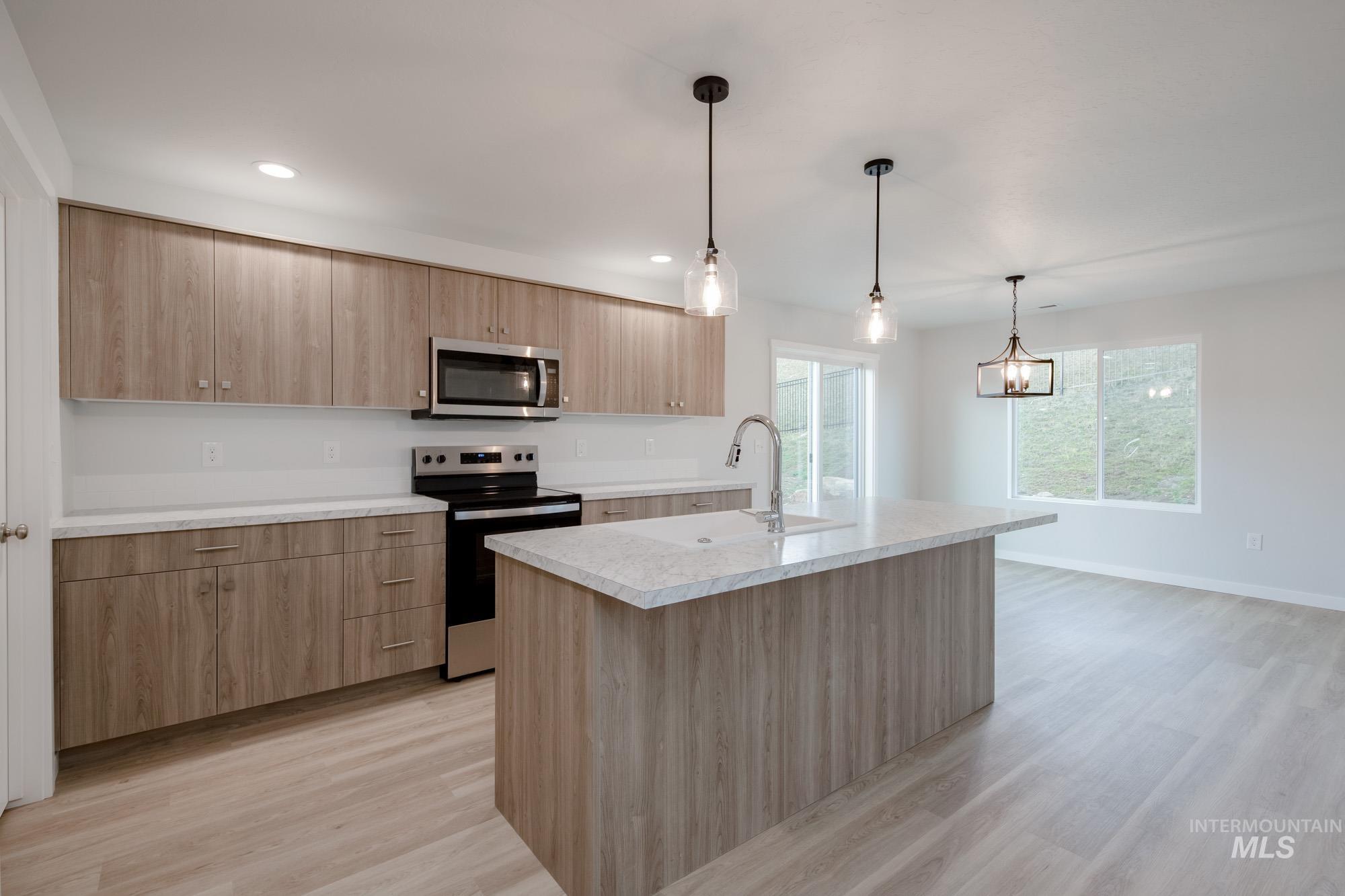 2535 W Fallon Loop, Nampa, Idaho 83651, 4 Bedrooms, 2.5 Bathrooms, Residential For Sale, Price $436,990,MLS 98974834