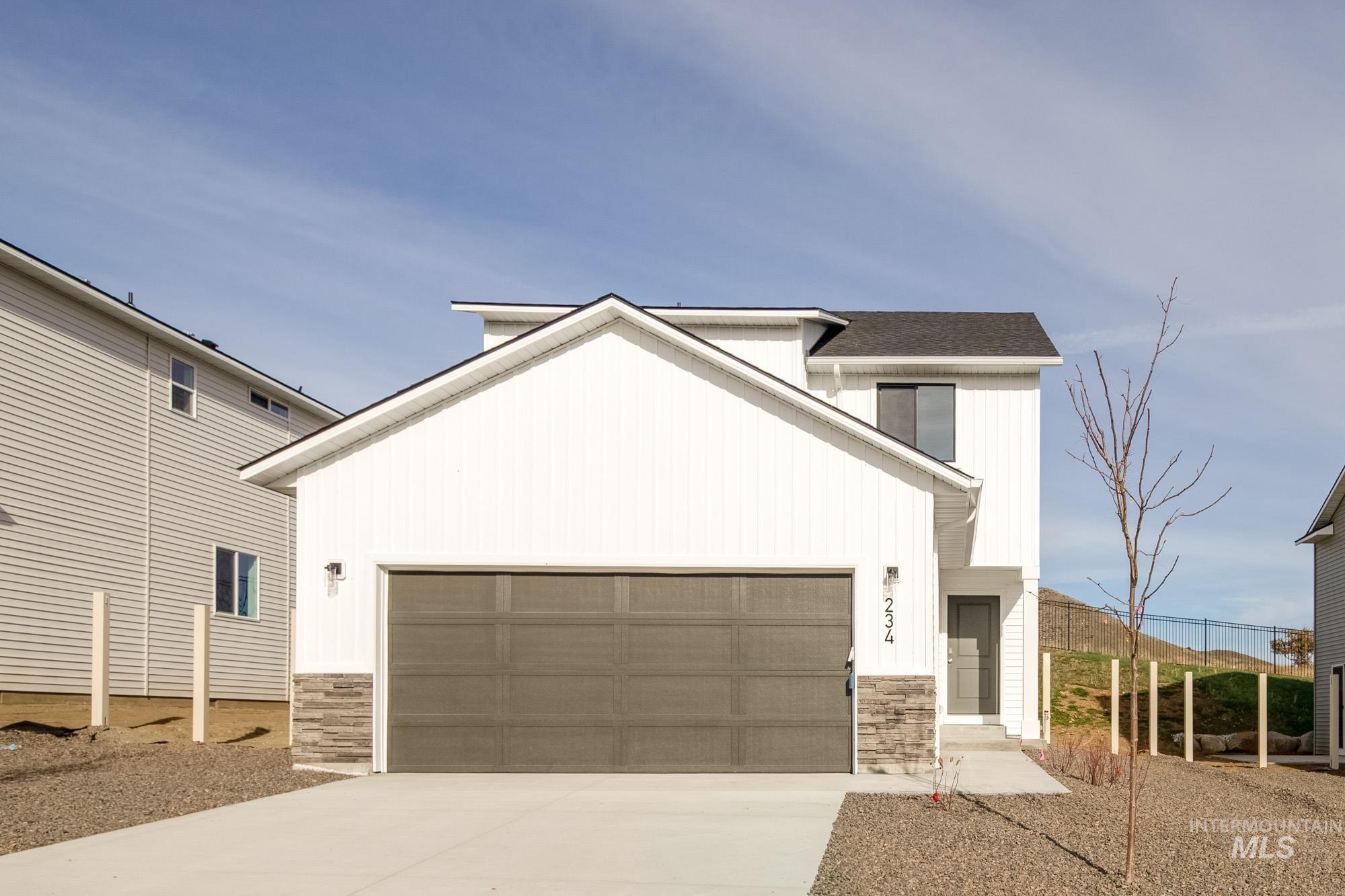 2543 W Fallon Lp, Nampa, Idaho 83651, 3 Bedrooms, 2.5 Bathrooms, Residential For Sale, Price $405,990,MLS 98974835