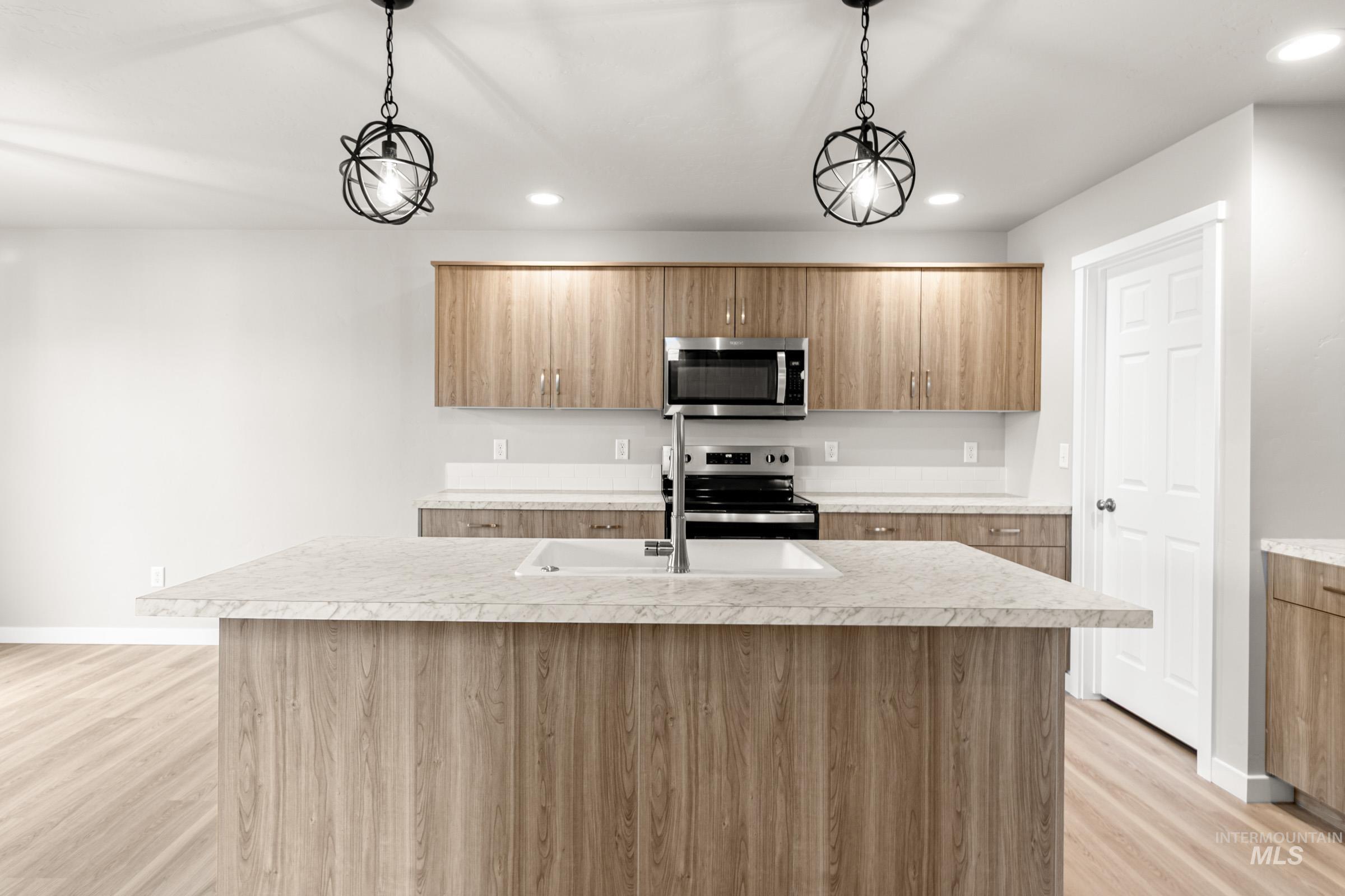 2543 W Fallon Lp, Nampa, Idaho 83651, 3 Bedrooms, 2.5 Bathrooms, Residential For Sale, Price $405,990, 98974835