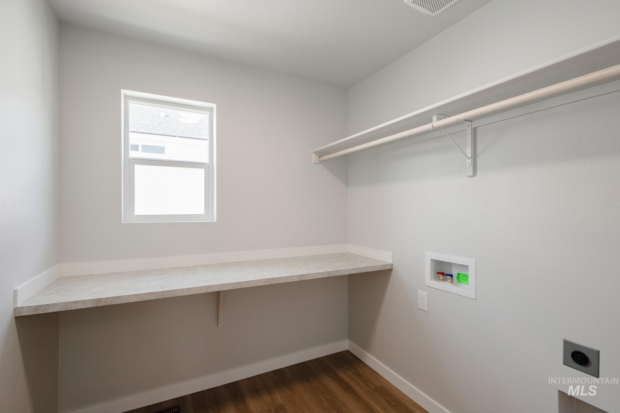 2543 W Fallon Lp, Nampa, Idaho 83651, 3 Bedrooms, 2.5 Bathrooms, Residential For Sale, Price $405,990,MLS 98974835