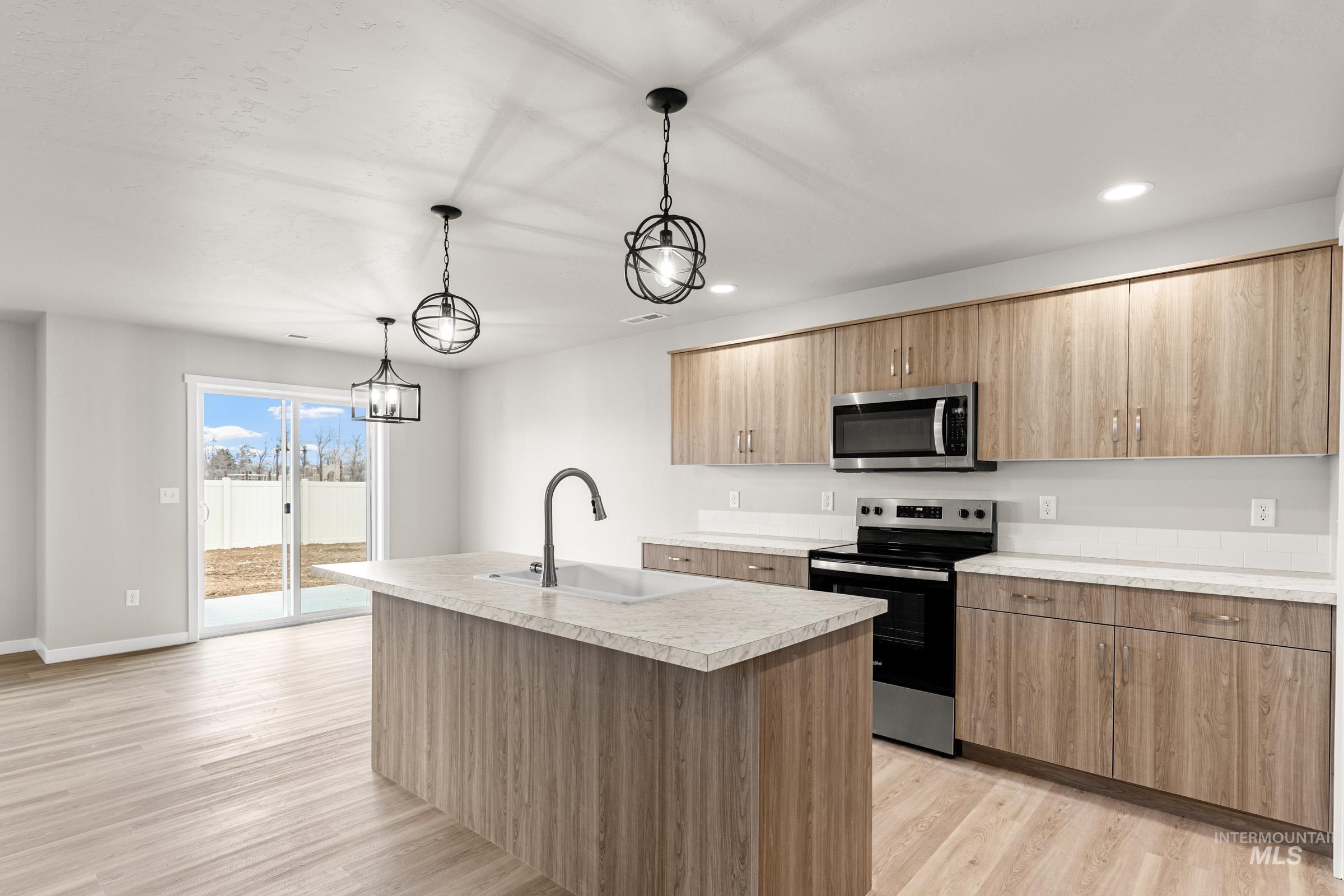 2543 W Fallon Lp, Nampa, Idaho 83651, 3 Bedrooms, 2.5 Bathrooms, Residential For Sale, Price $405,990, 98974835