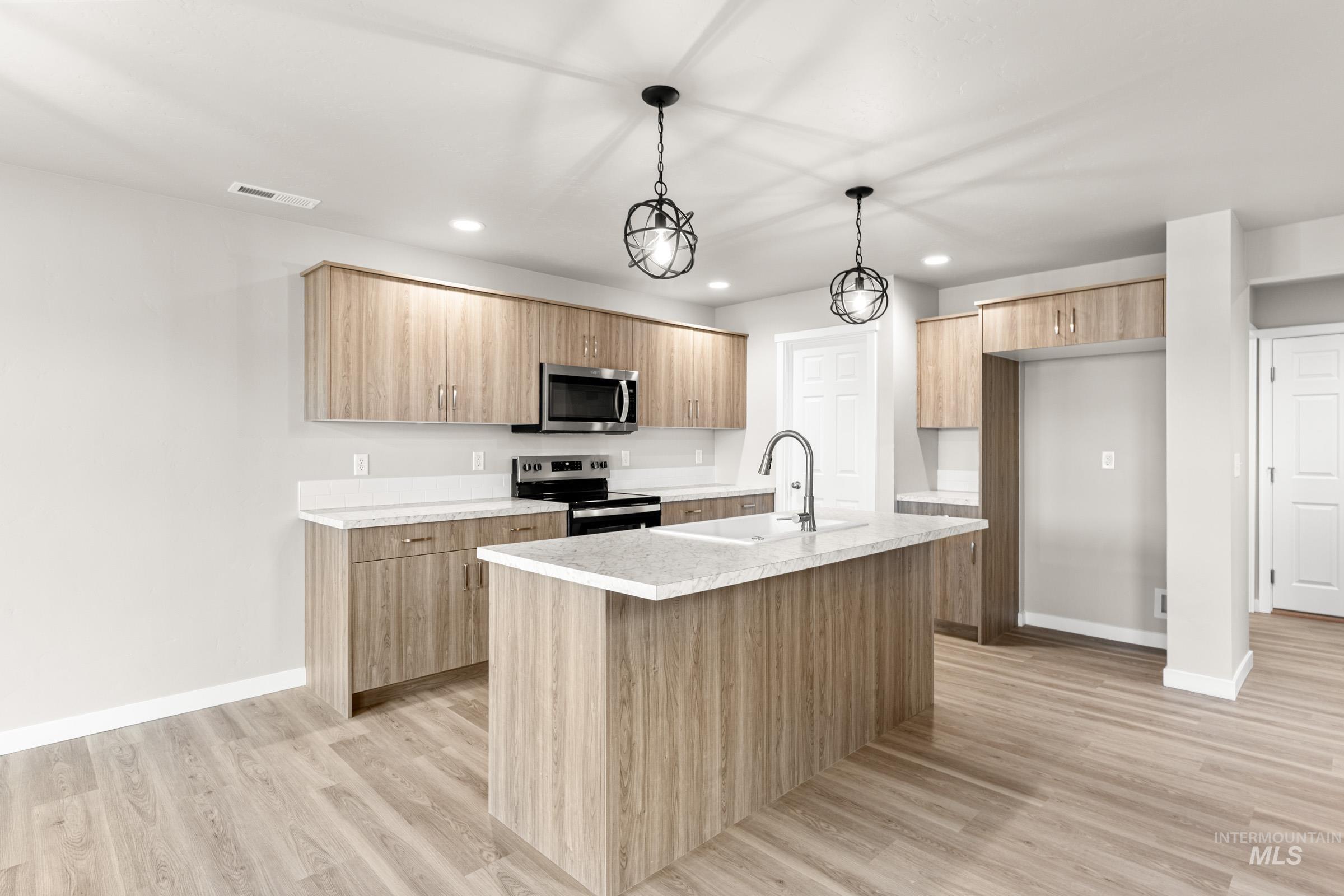 2543 W Fallon Lp, Nampa, Idaho 83651, 3 Bedrooms, 2.5 Bathrooms, Residential For Sale, Price $405,990, 98974835